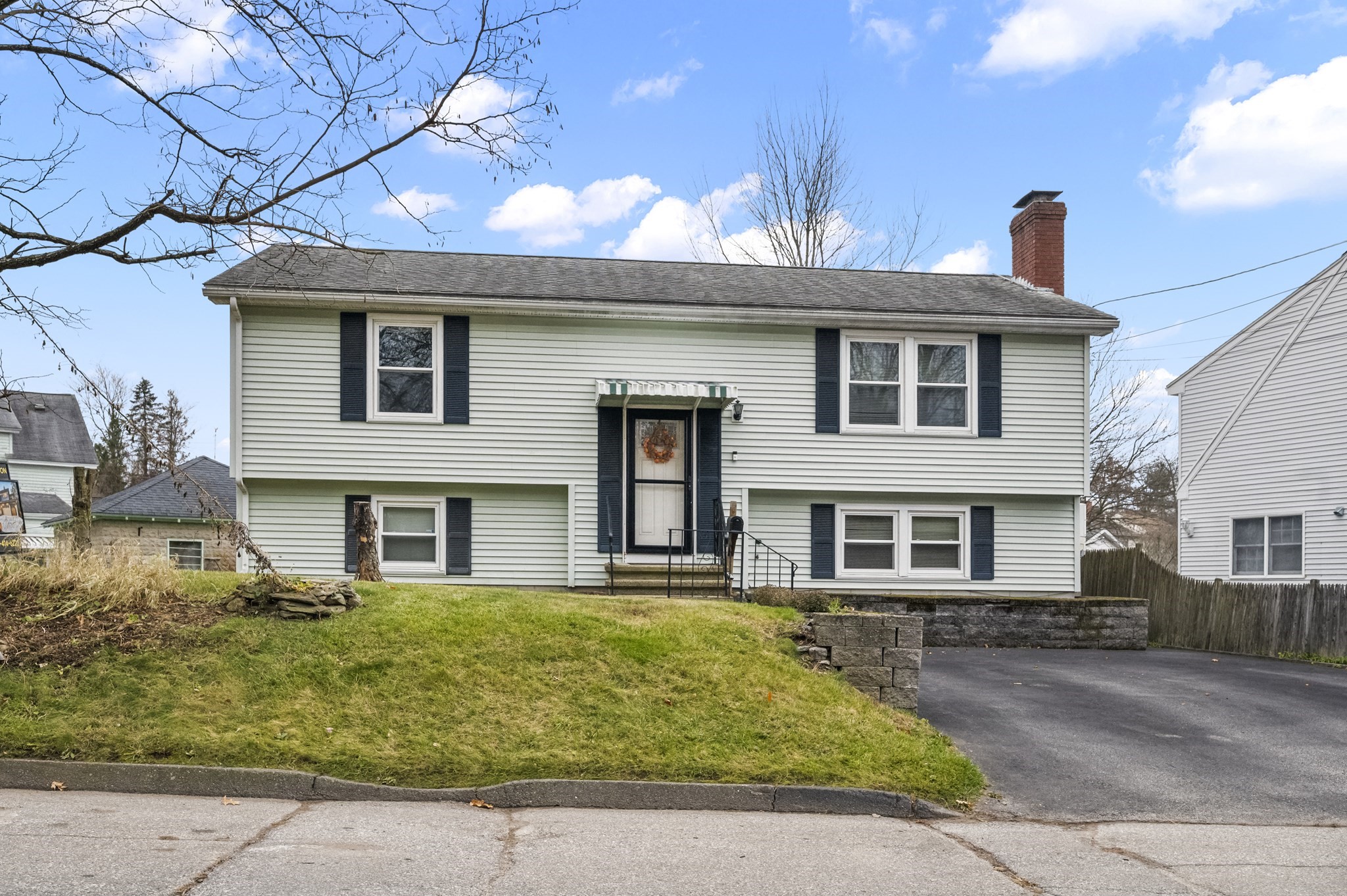 15 Cumberland St, Worcester, MA 01606