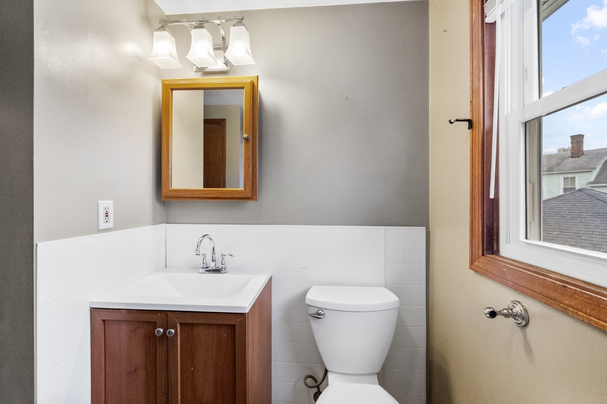 15 Cumberland St, Worcester, MA 01606 - Image 18