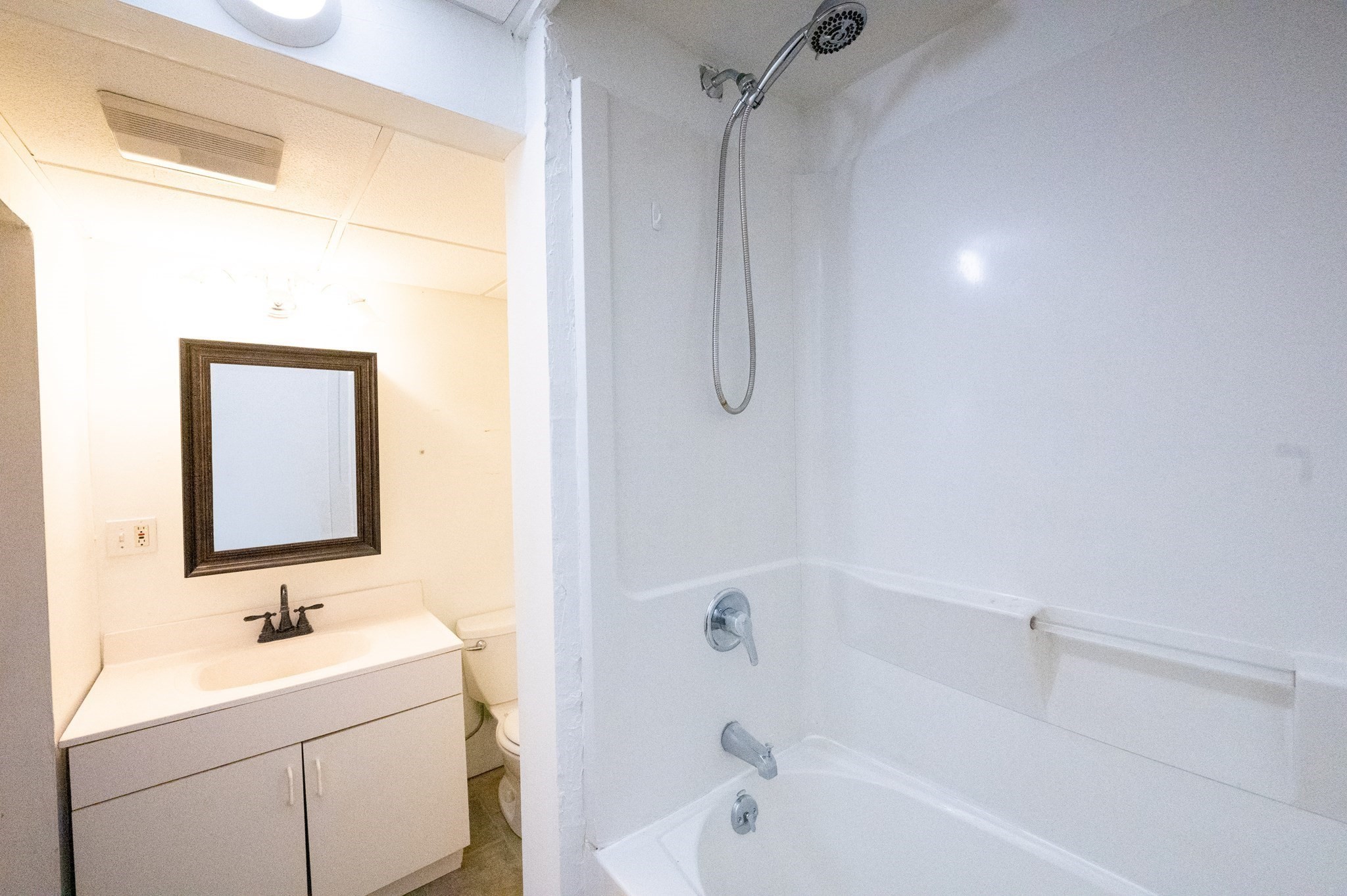 15 Cumberland St, Worcester, MA 01606 - Image 23