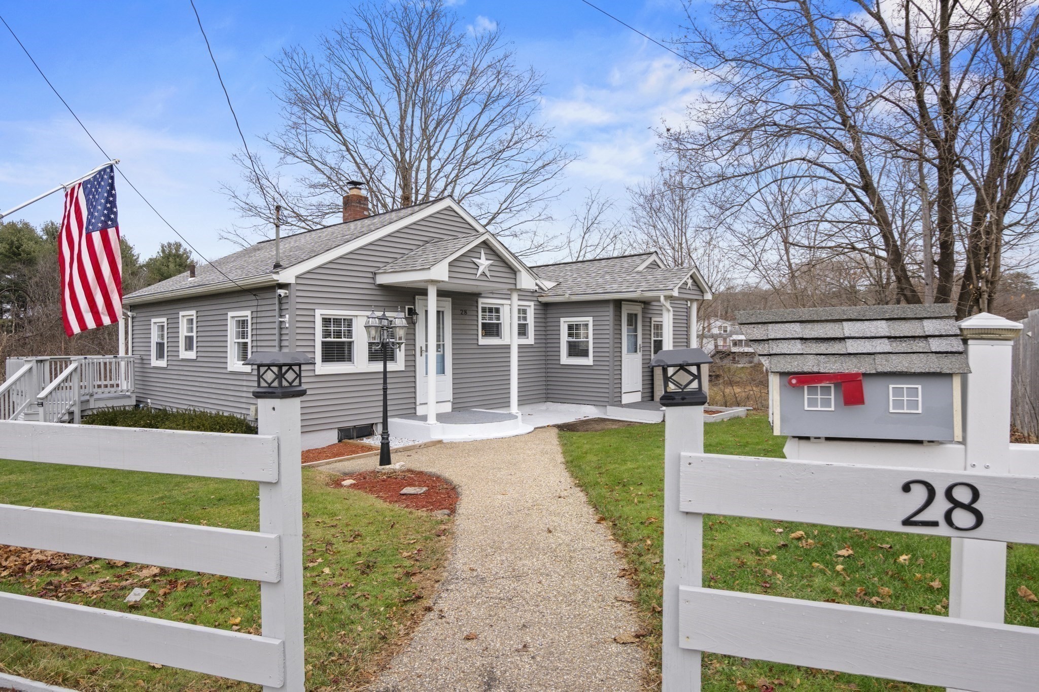 28 West Street, Oxford, MA 01540