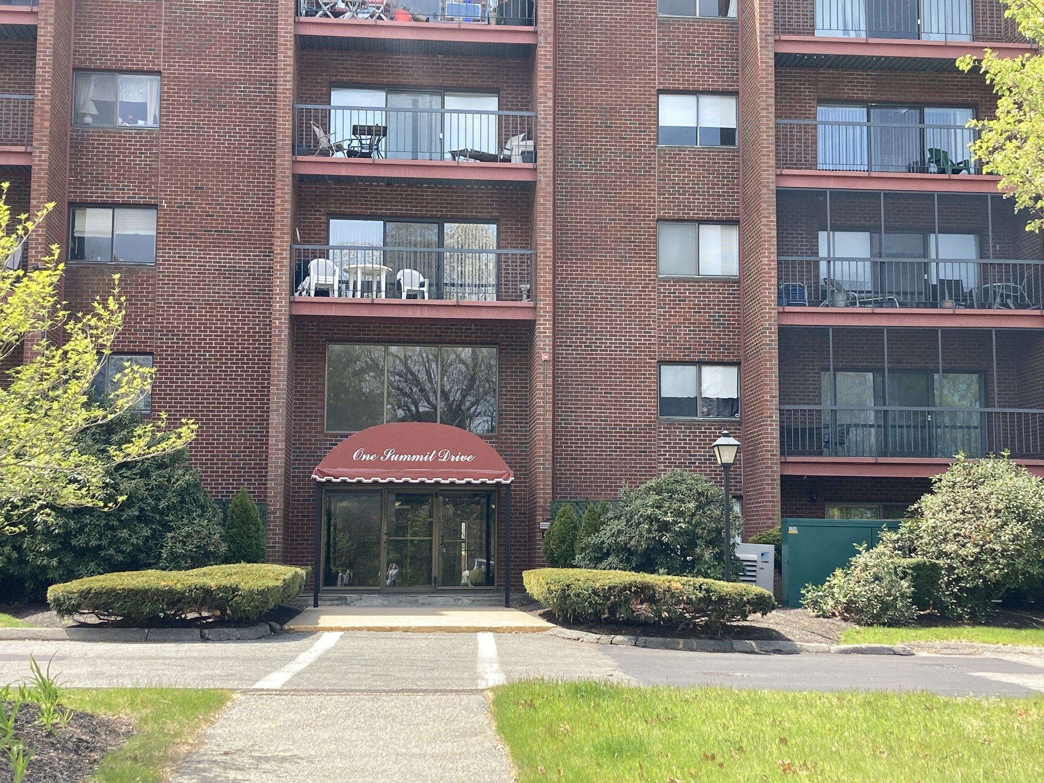1 Summit Dr. Unit 57, Reading, MA 01867