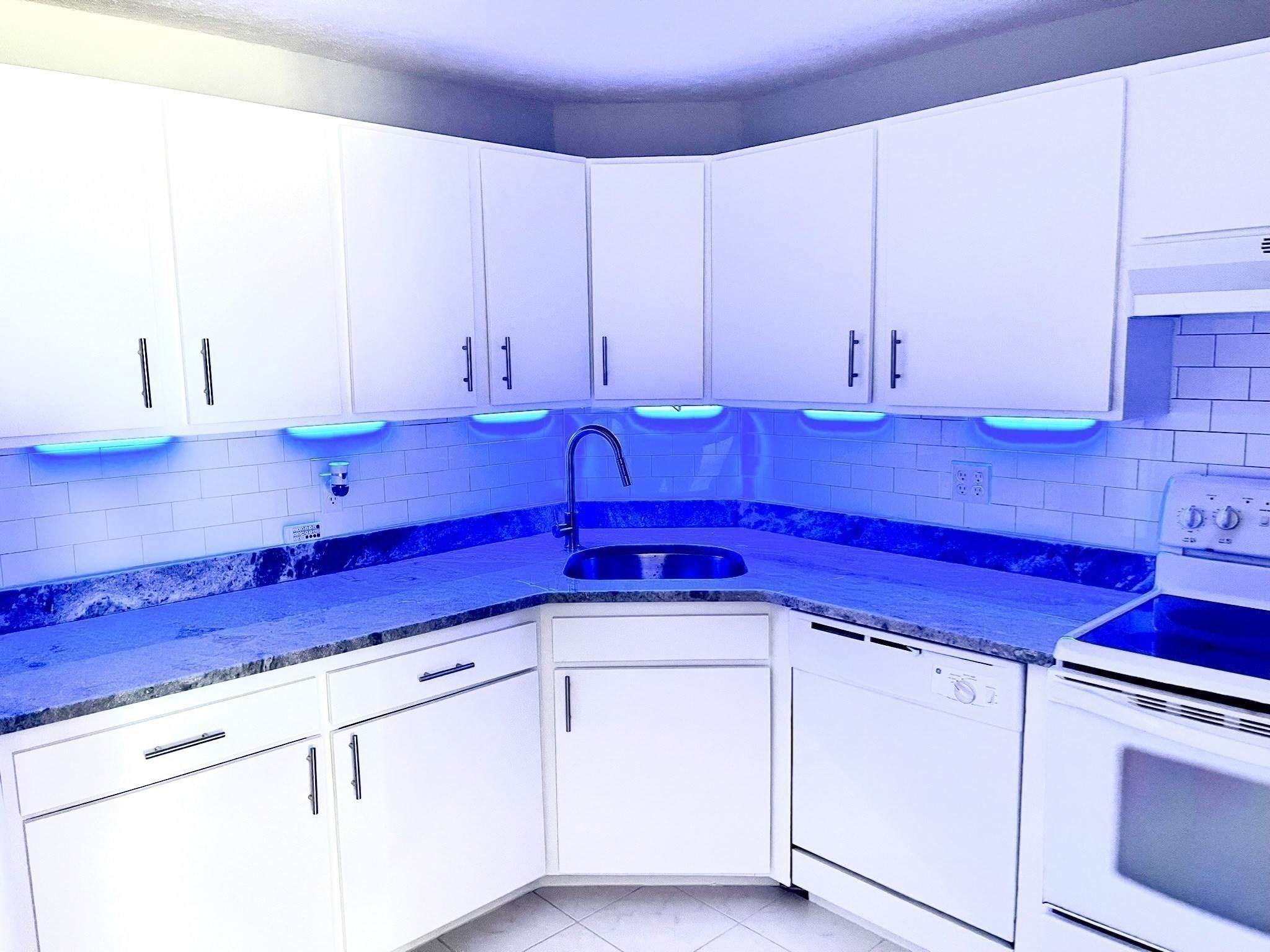 44 Lexington Ave Unit 4, Gloucester, MA 01930 - Image 6