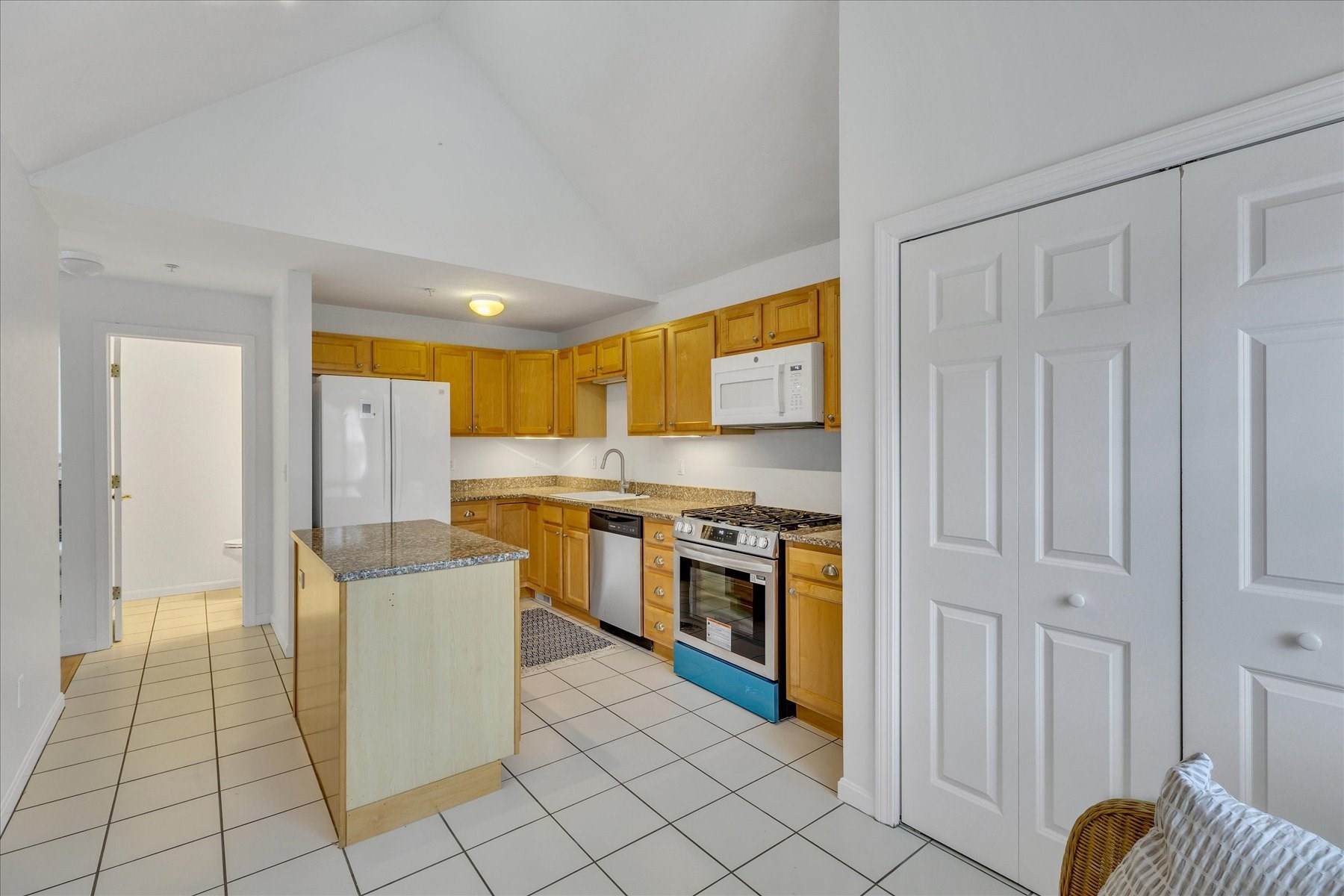 9 Red Cedar Rd Unit 9, Mashpee, MA 02649 - Image 12