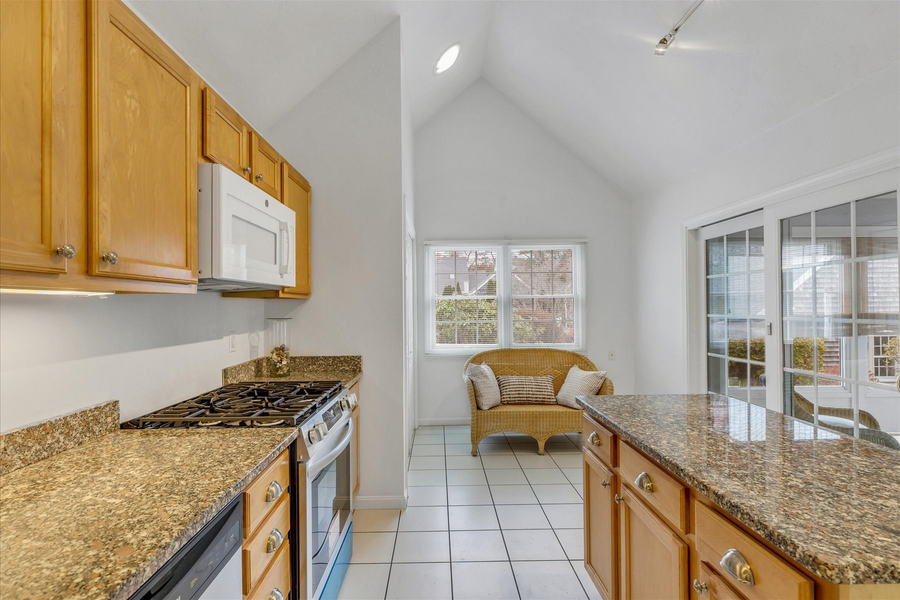 9 Red Cedar Rd Unit 9, Mashpee, MA 02649 - Image 14