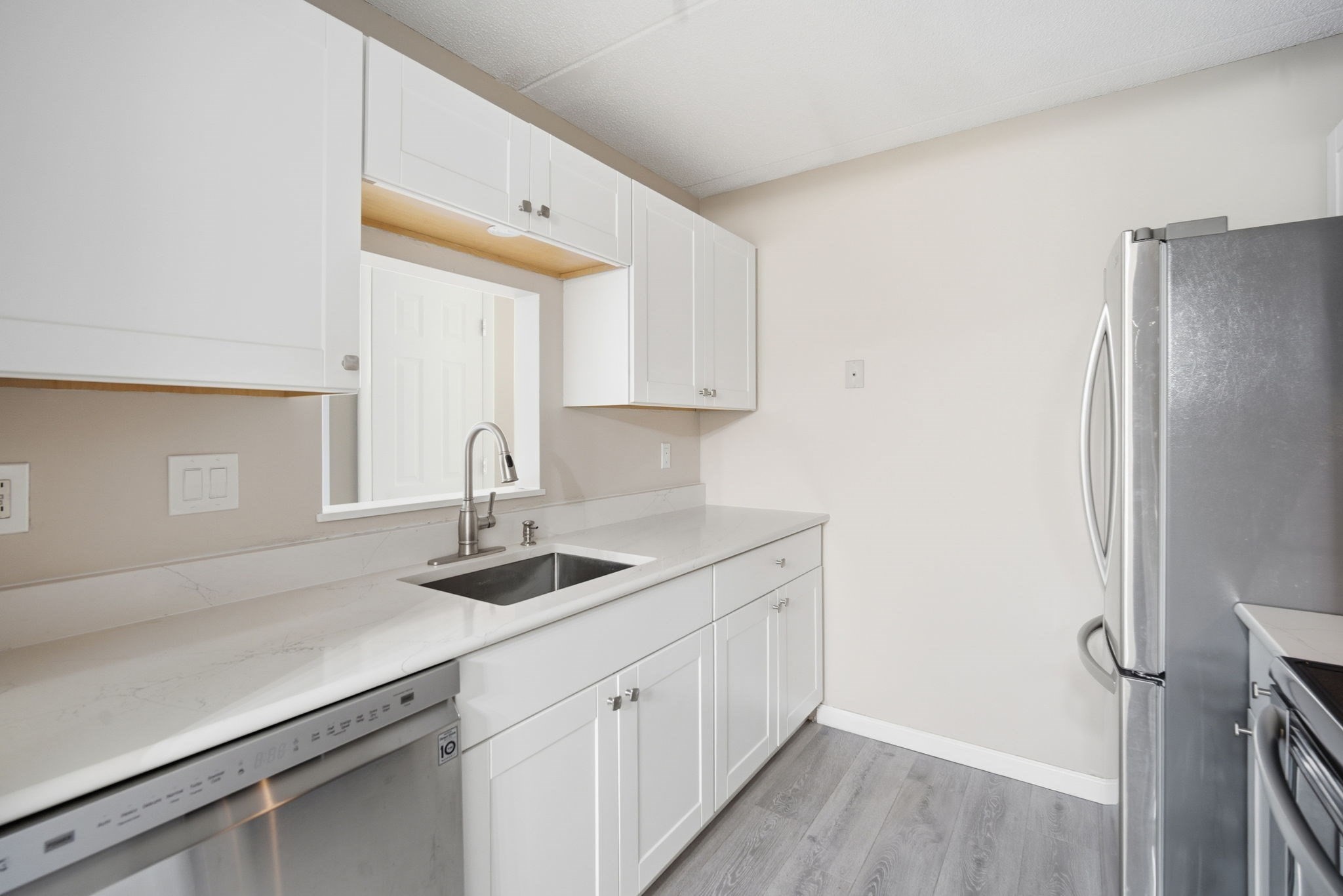 34 Maple Crest Cir Unit B, Holyoke, MA 01040 - Image 11