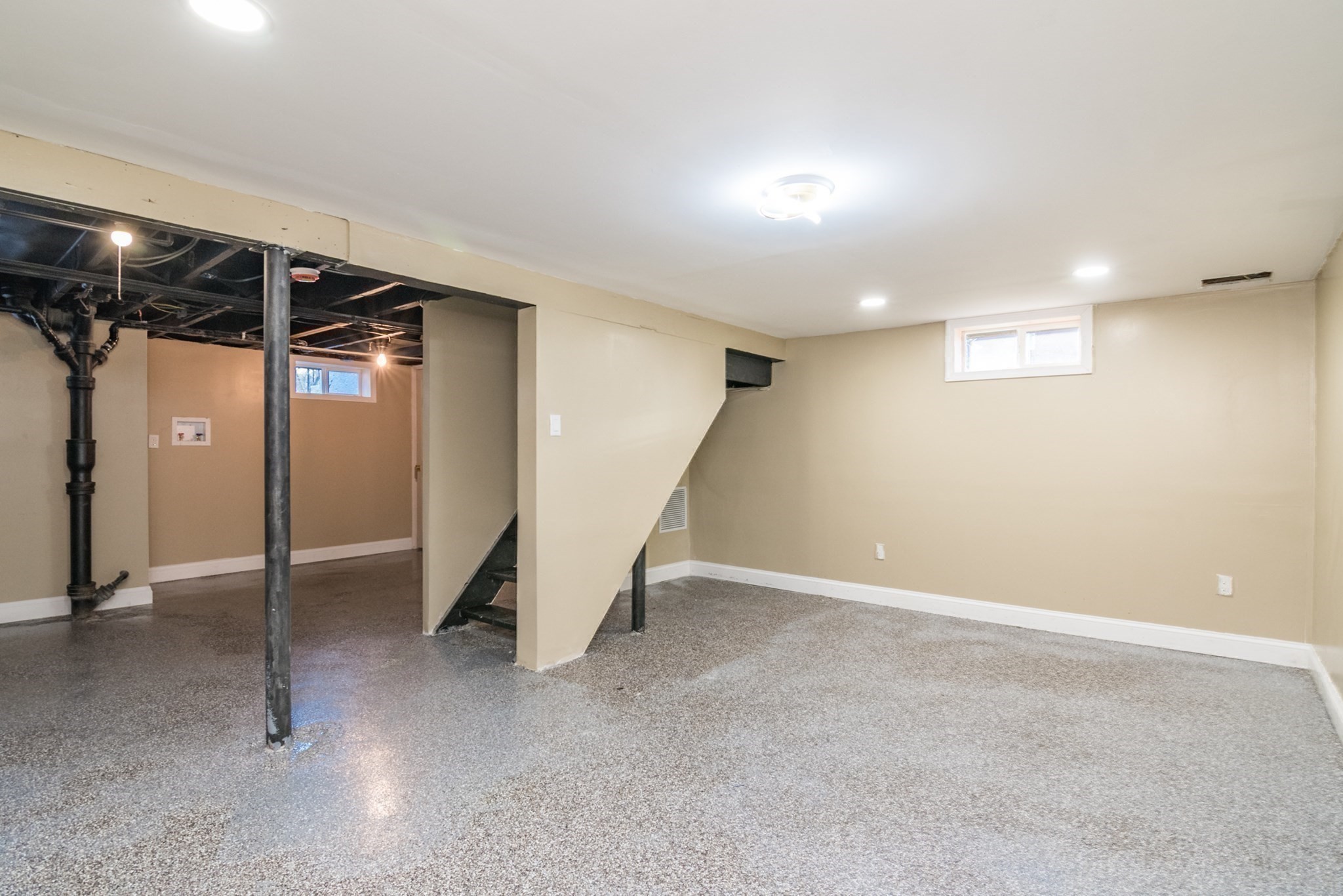 2085 Memorial Drive, South Hadley, MA 01075 - Image 33