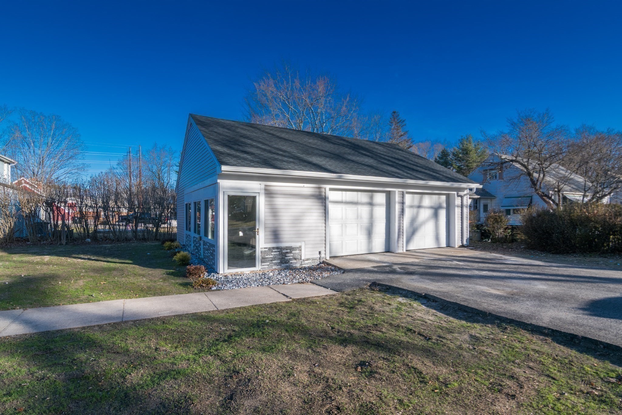 2085 Memorial Drive, South Hadley, MA 01075 - Image 9