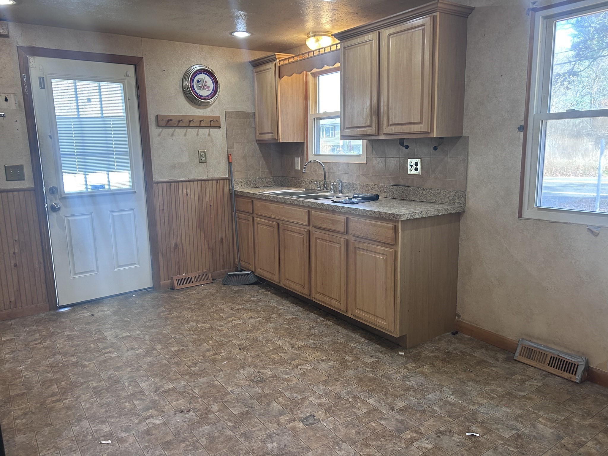 597 East Street, Brockton, MA 02302 - Image 5