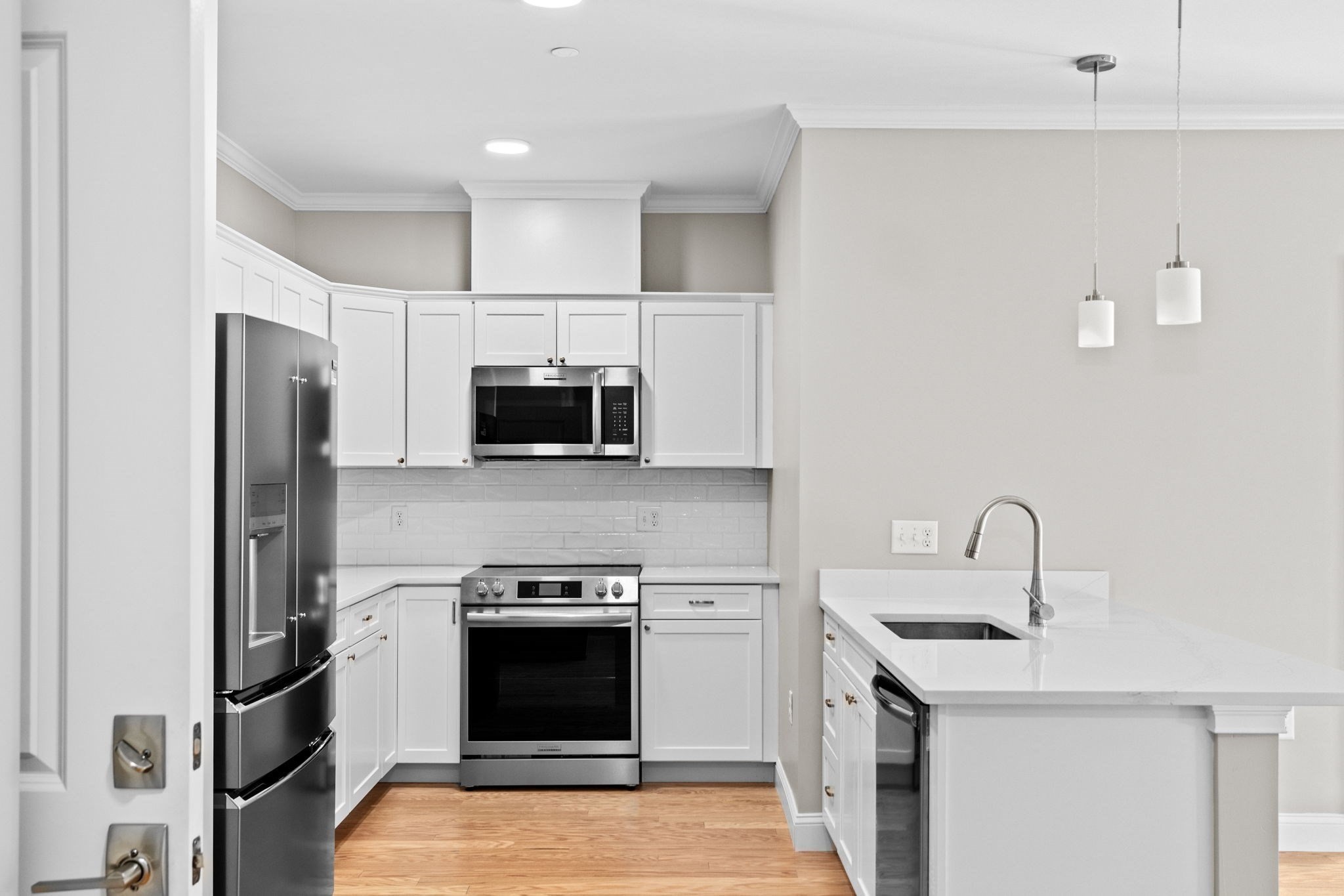 485 Blue Hills Parkway Unit 11, Milton, MA 02186 - Image 3