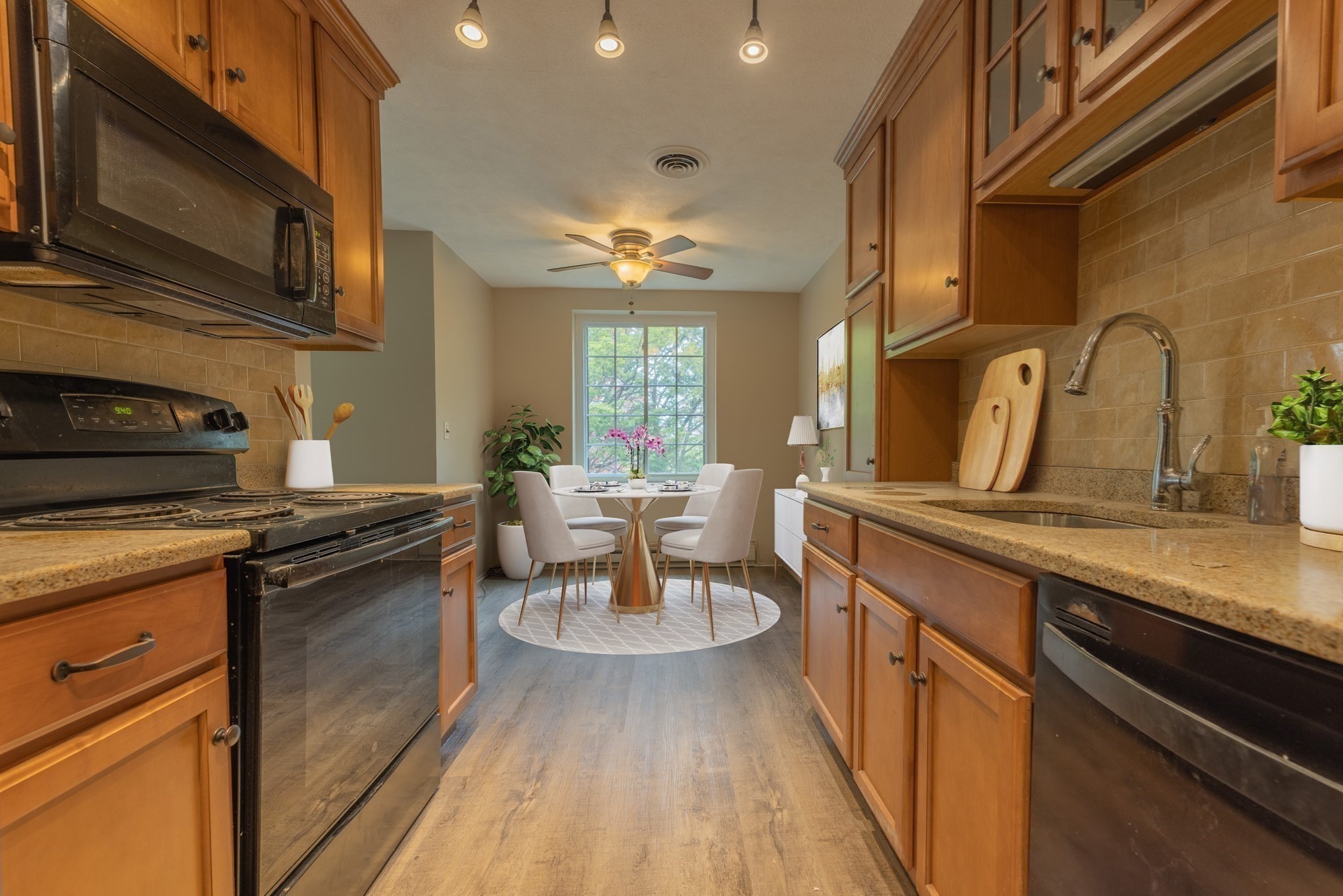 31 Church Grn Unit 303, Taunton, MA 02780 - Image 5