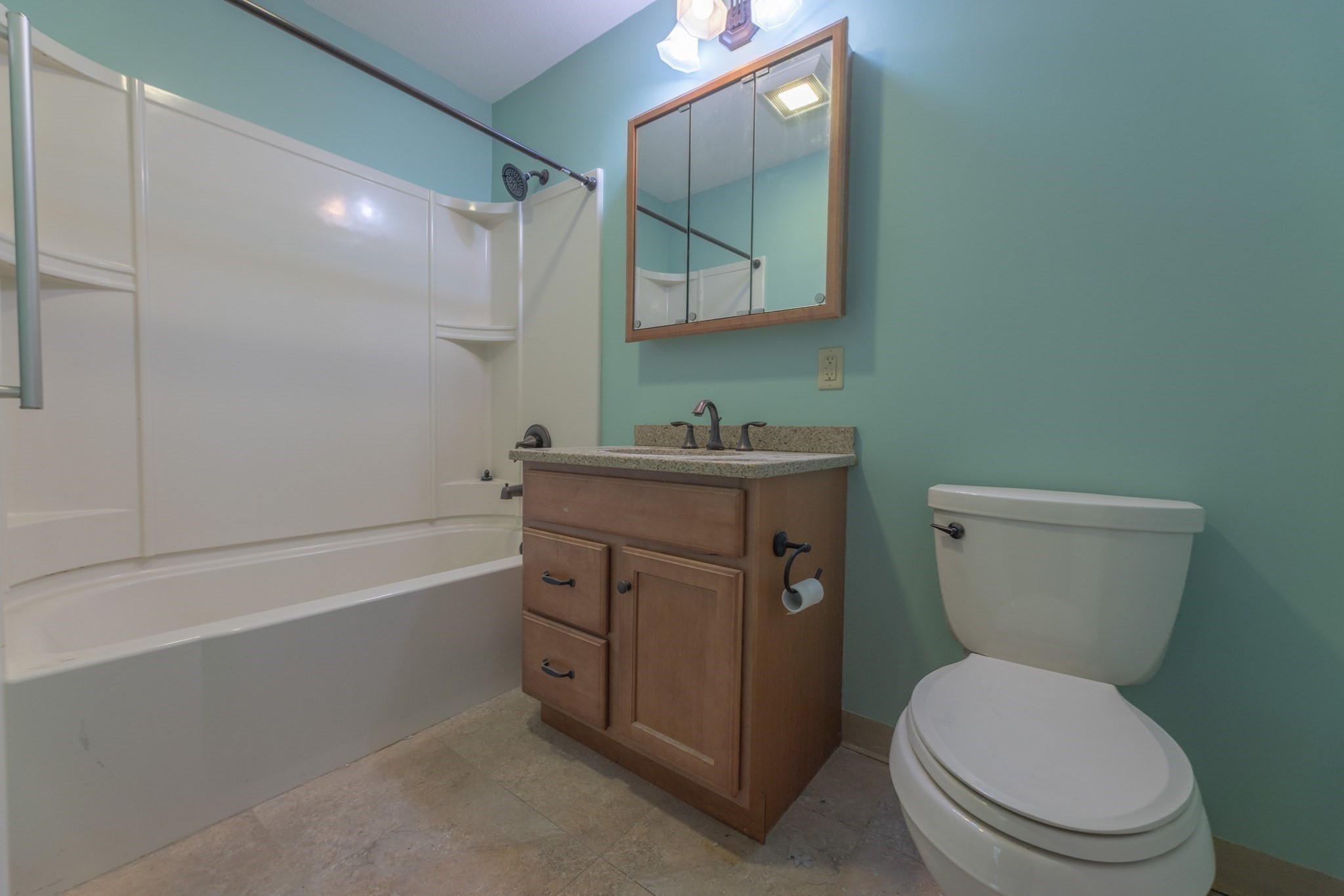 31 Church Grn Unit 303, Taunton, MA 02780 - Image 6