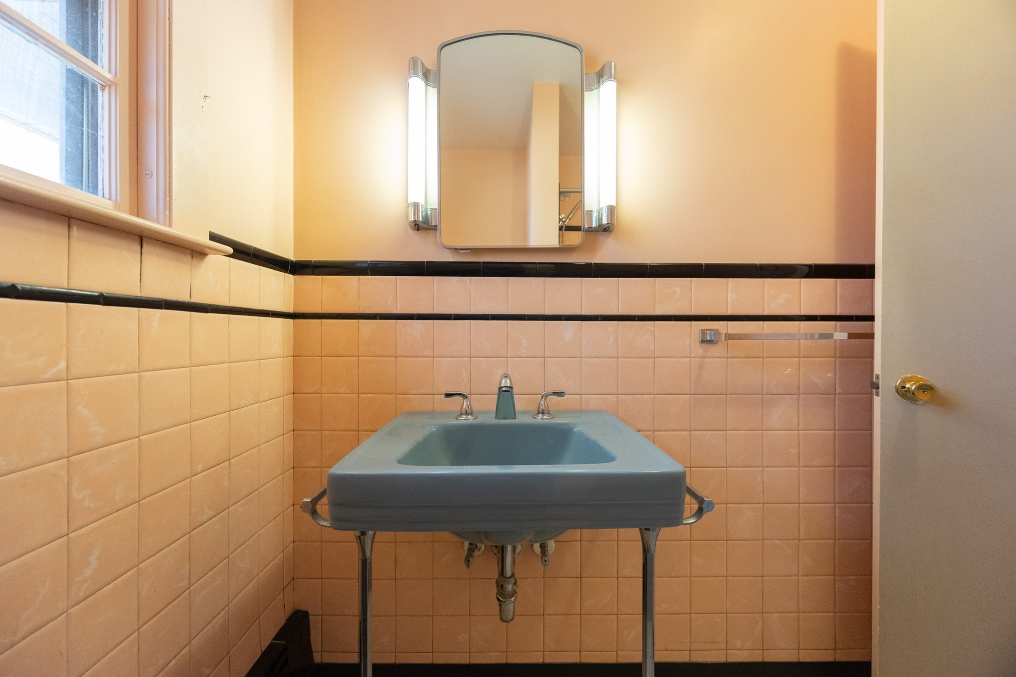 127 Glenview St, Upton, MA 01568 - Image 28