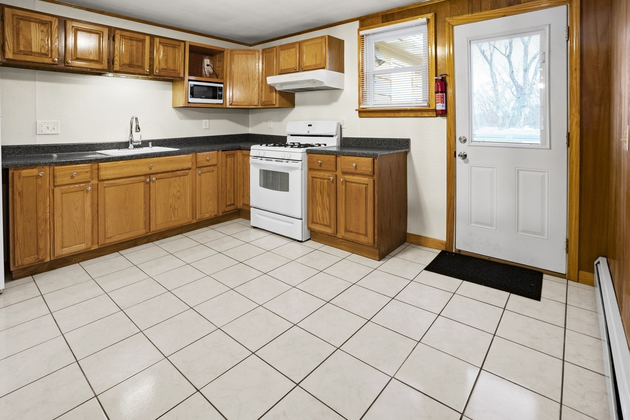 45 Kinglet Dr, Shrewsbury, MA 01545 - Image 3