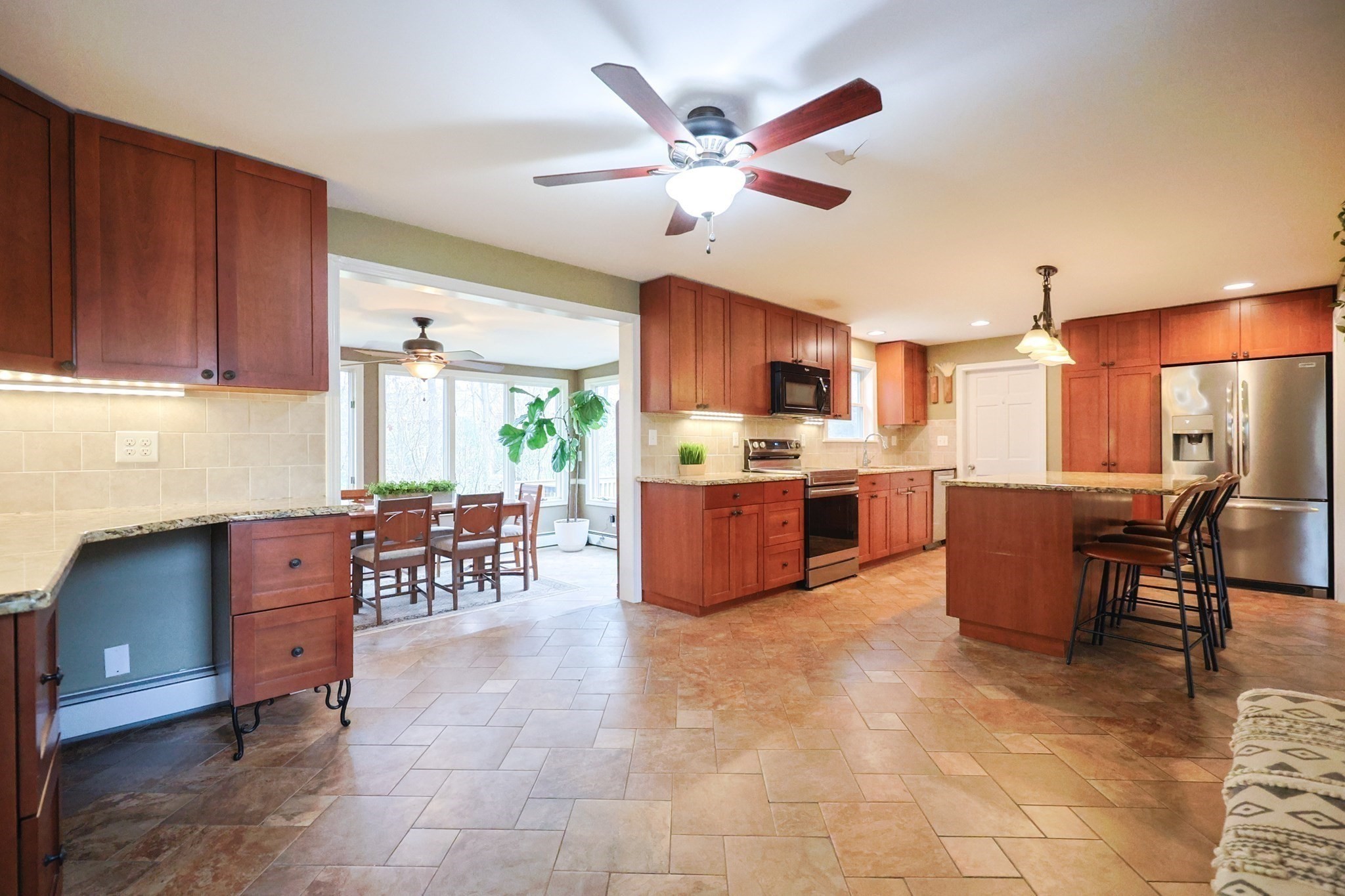 107 Birchwood Dr, North Attleboro, MA 02760 - Image 6