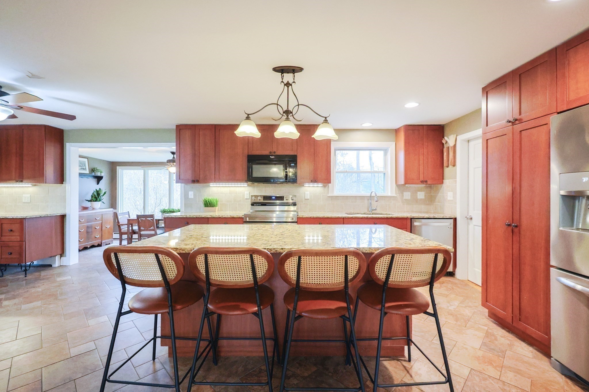 107 Birchwood Dr, North Attleboro, MA 02760 - Image 9