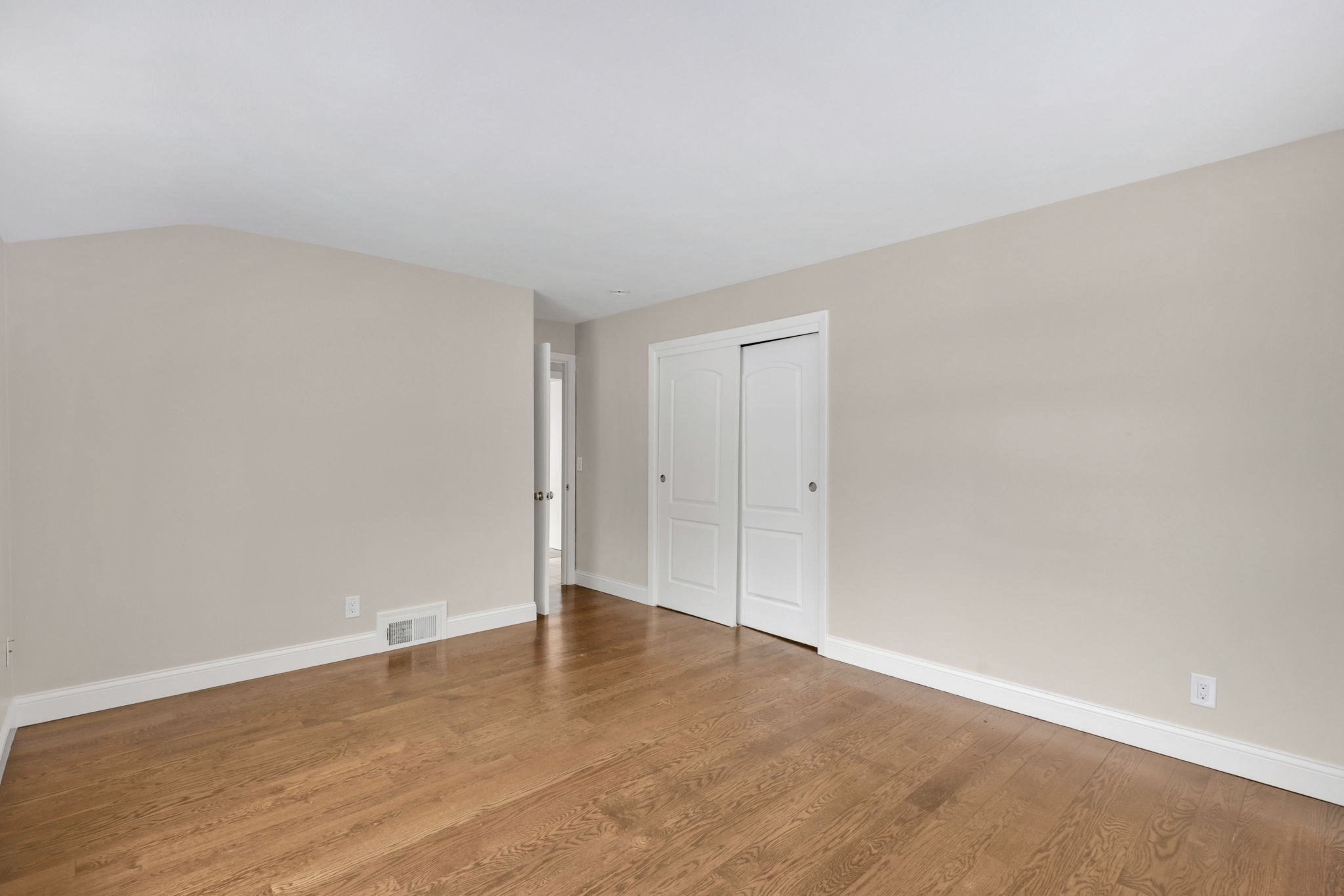 24 Cunningham St, Springfield, MA 01107 - Image 28