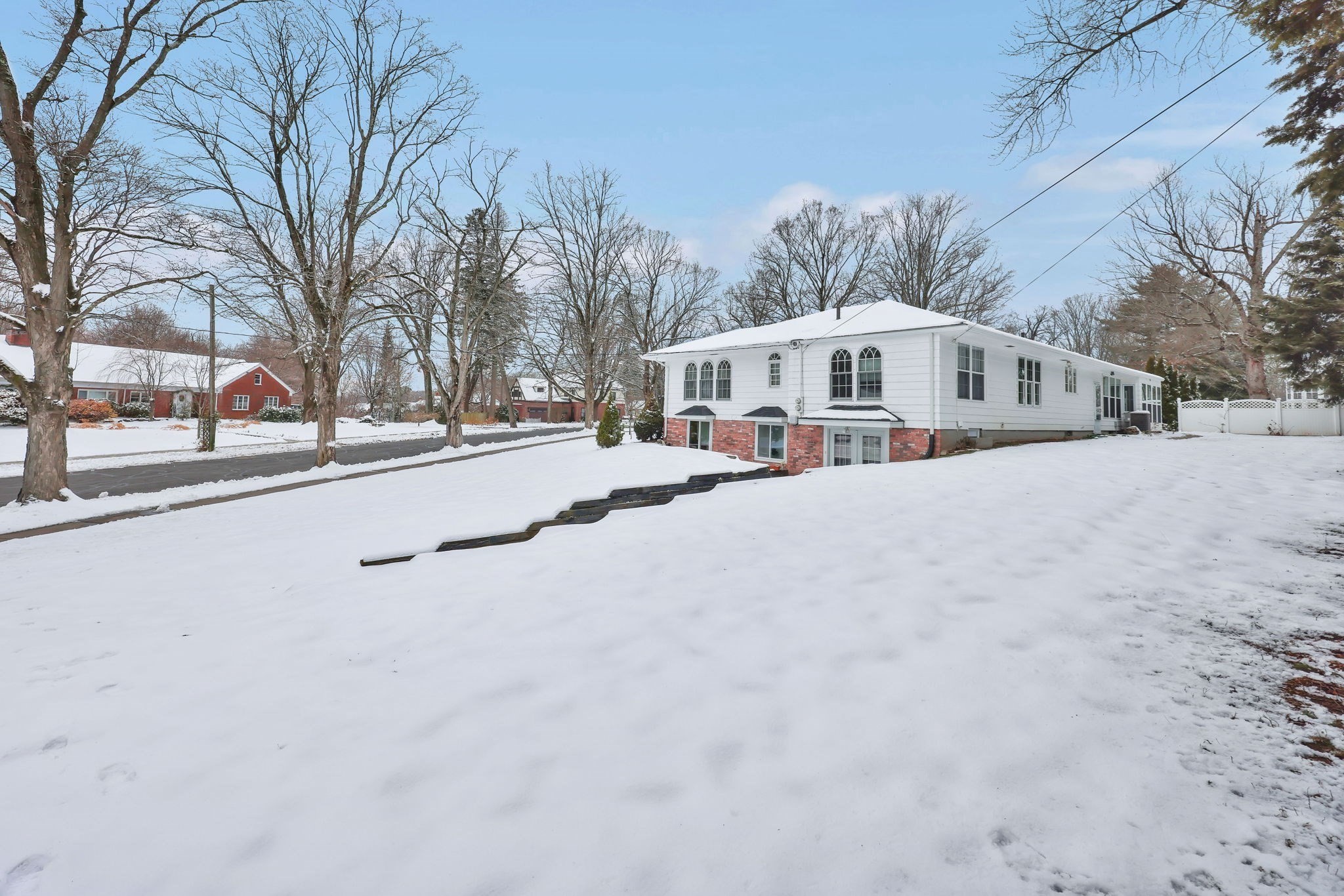 24 Cunningham St, Springfield, MA 01107 - Image 38