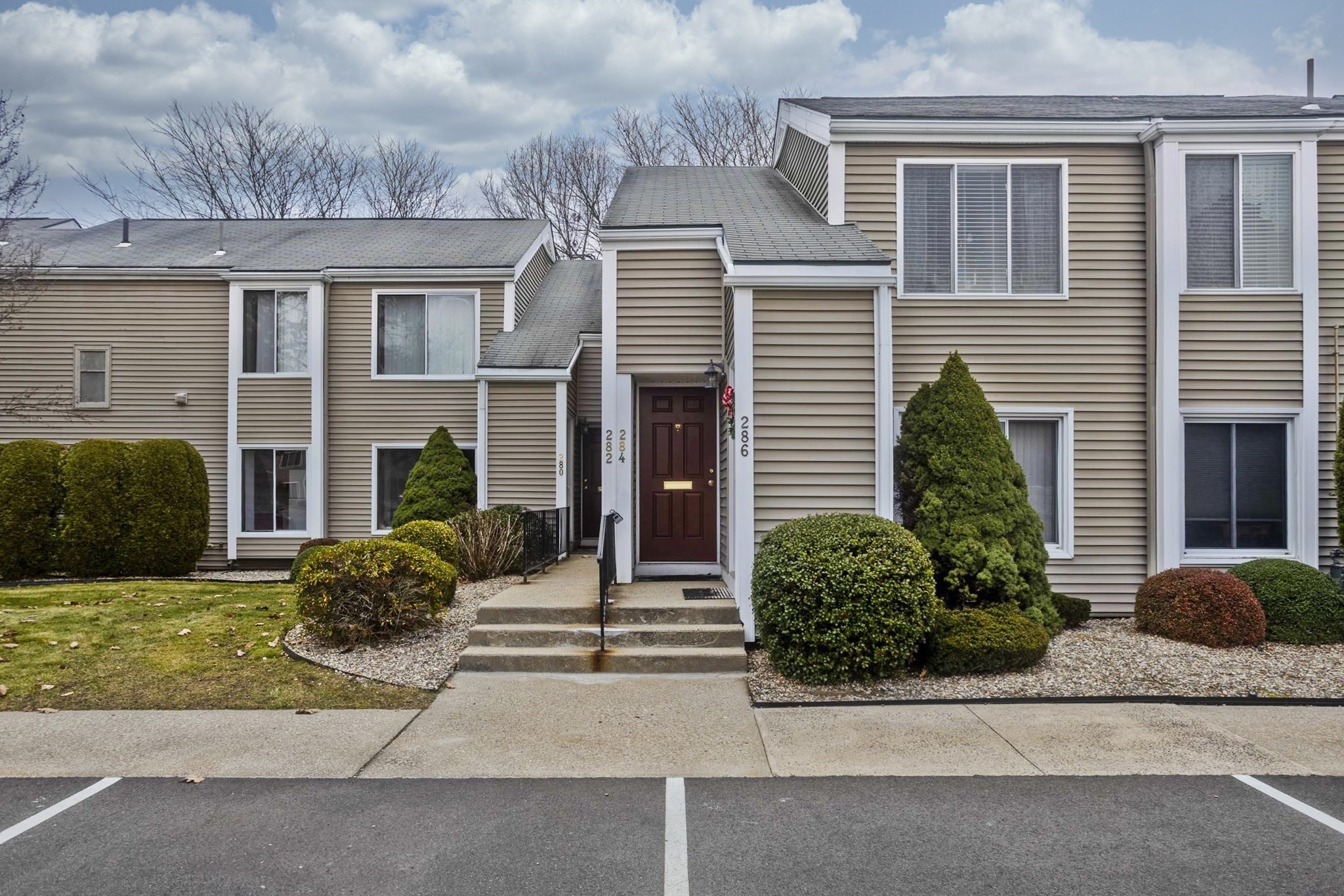 286 Nassau Dr Unit 286, Springfield, MA 01129 - Image 1