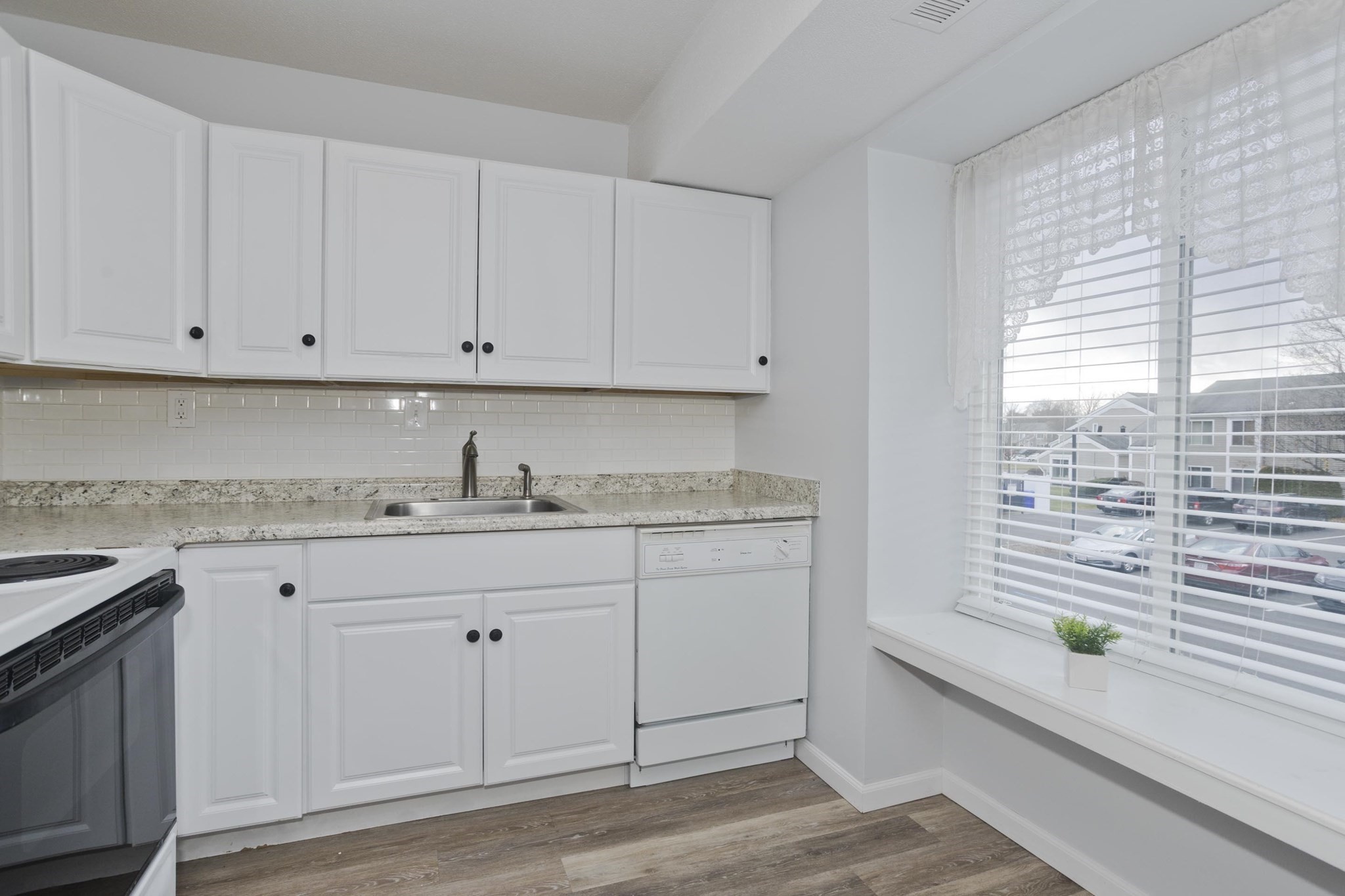 286 Nassau Dr Unit 286, Springfield, MA 01129 - Image 2