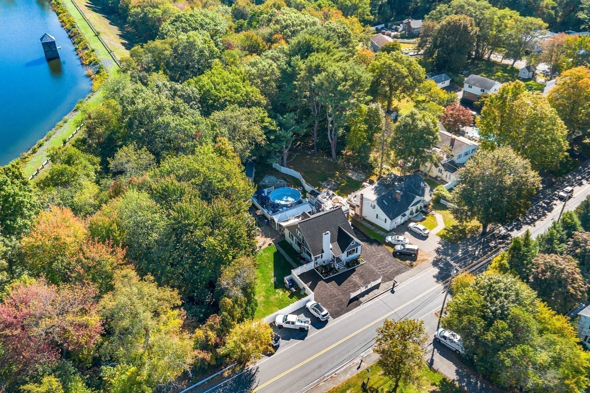 42 Walnut St, Saugus, MA 01906