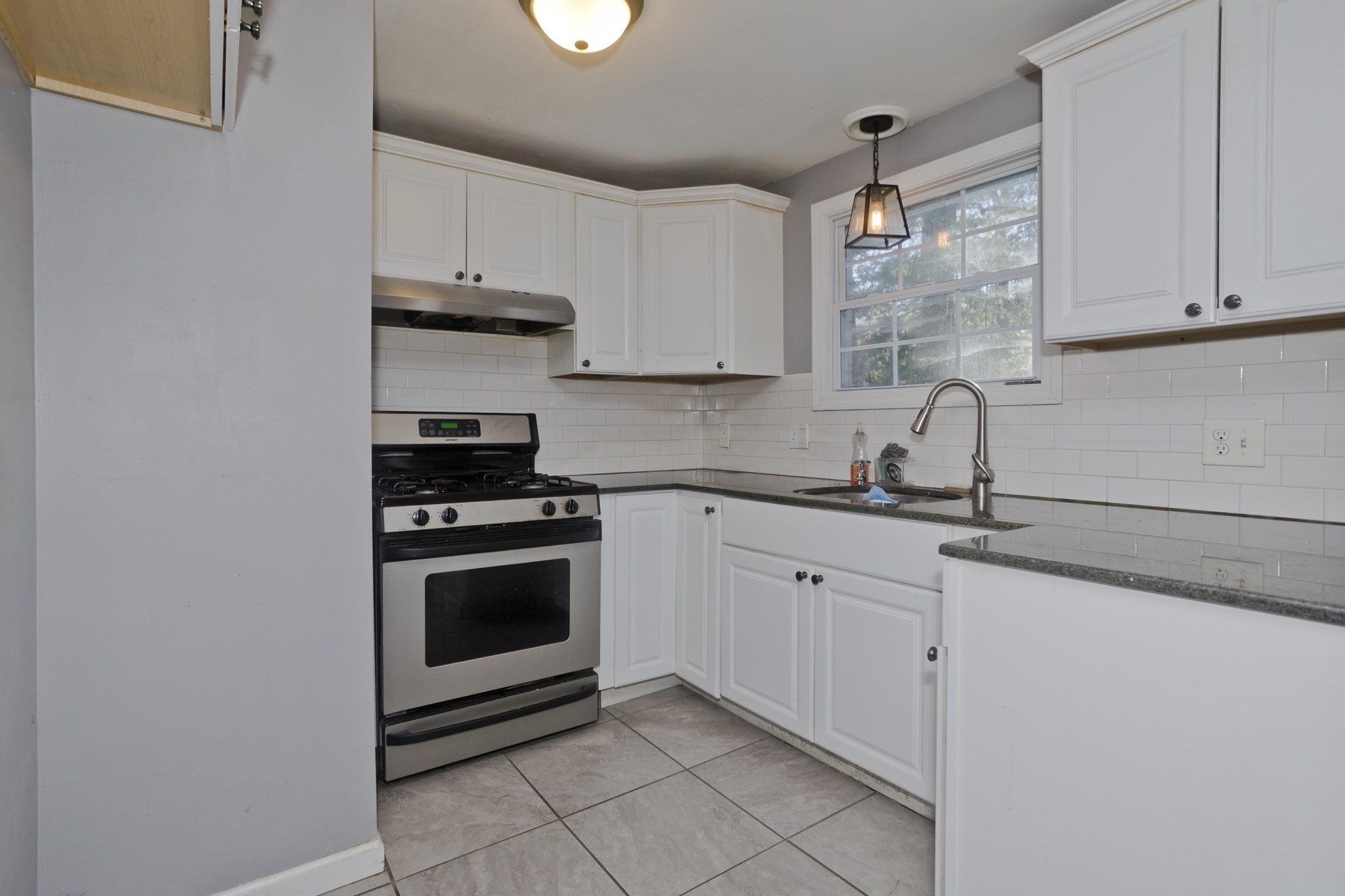 37 Middlebrook Dr, Springfield, MA 01129 - Image 14