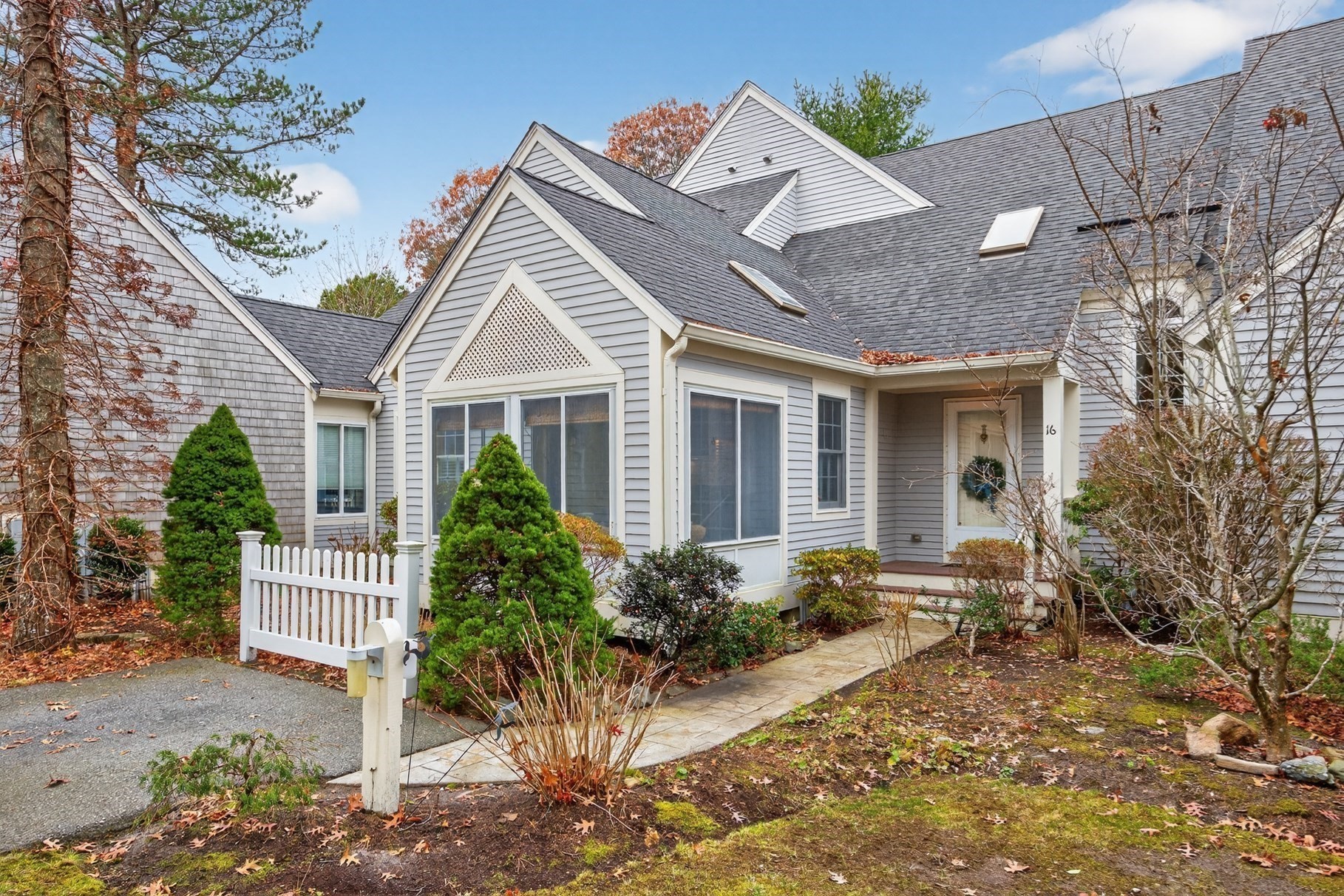 16 Gold Leaf Ln Unit 16, Mashpee, MA 02649 - Image 2