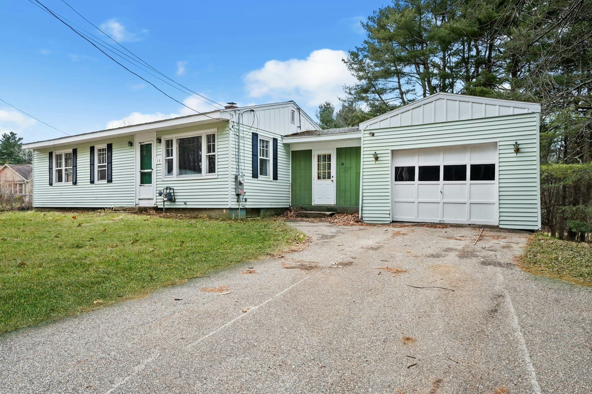38 S Spencer Rd, Spencer, MA 01562 - Image 2