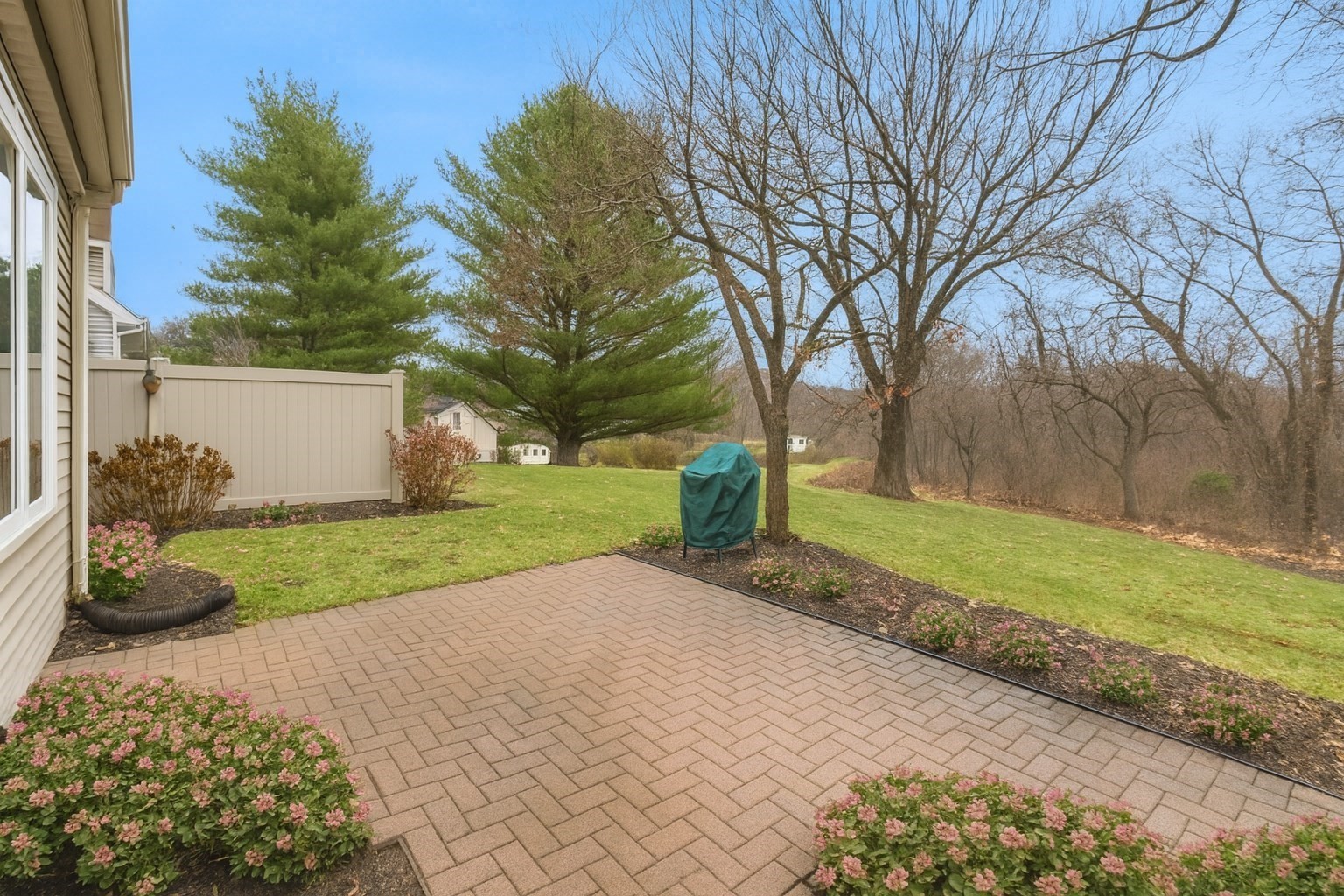 14 Saw Mill Brook Way Unit 14, Woburn, MA 01801 - Image 14