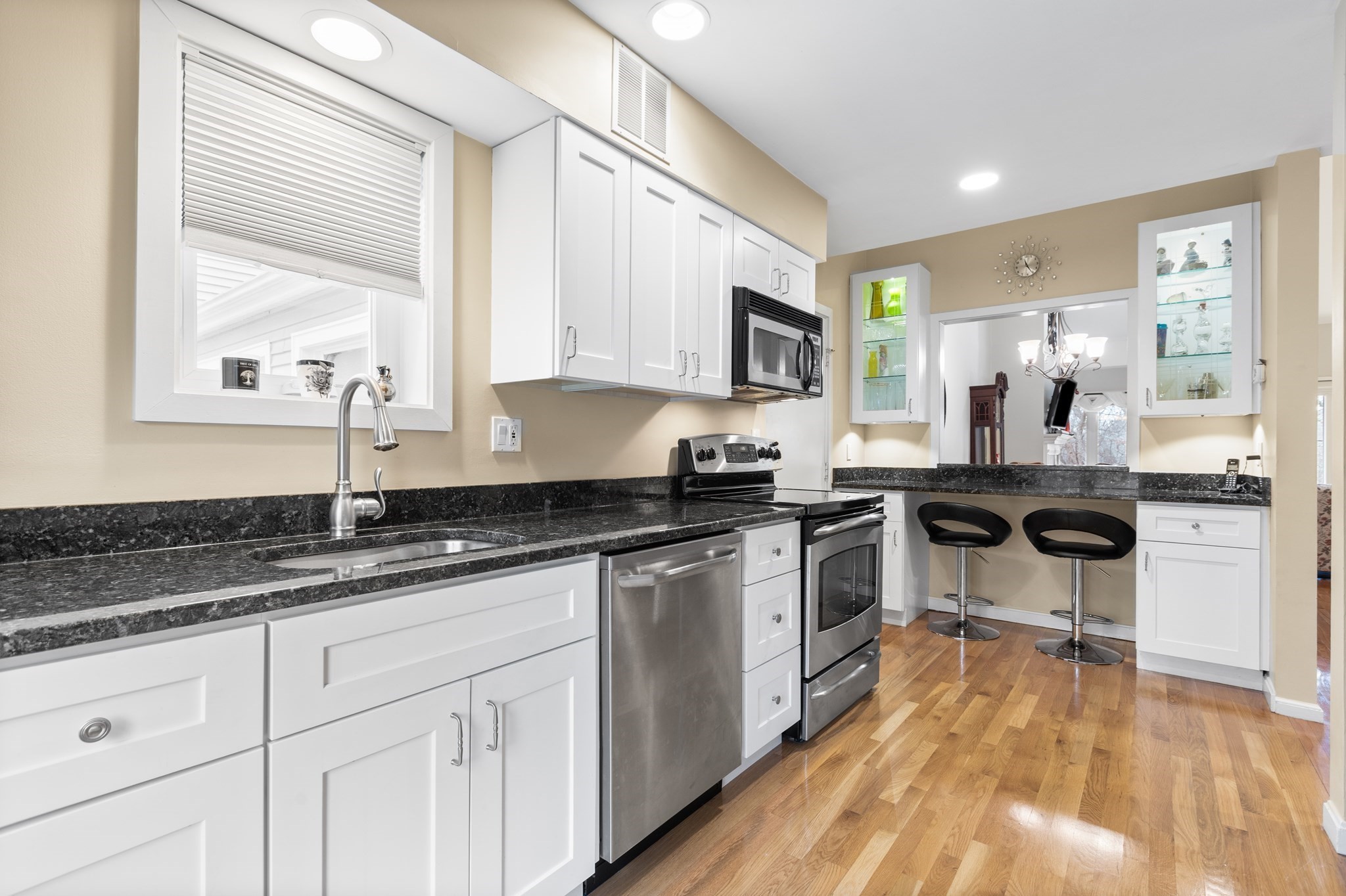 14 Saw Mill Brook Way Unit 14, Woburn, MA 01801 - Image 7