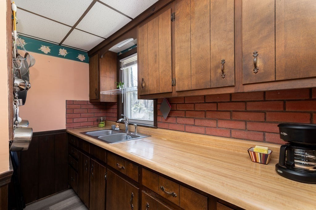 45 Thatcher St, Brockton, MA 02302 - Image 9