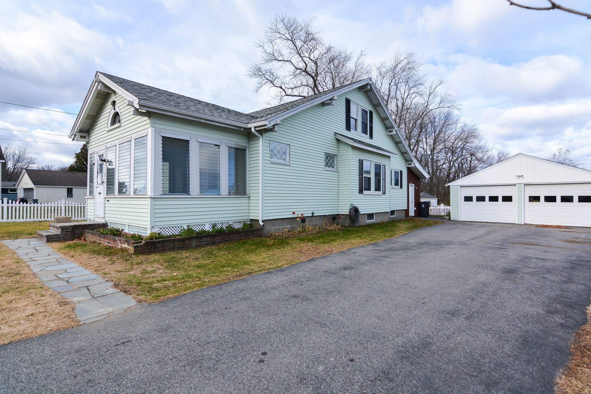 226 Monument St, Haverhill, MA 01832