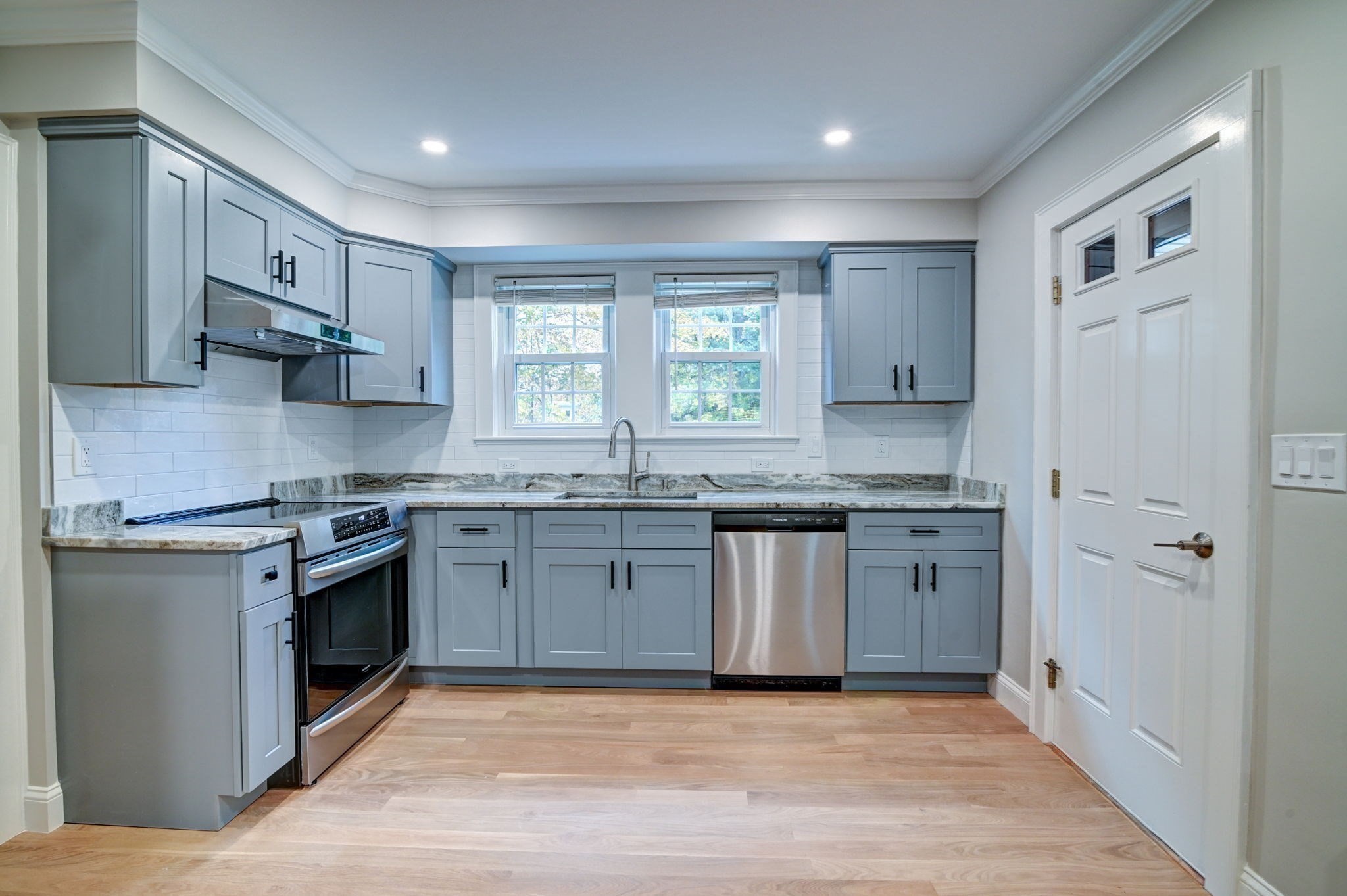 60 Warwick Dr, Westwood, MA 02090 - Image 9