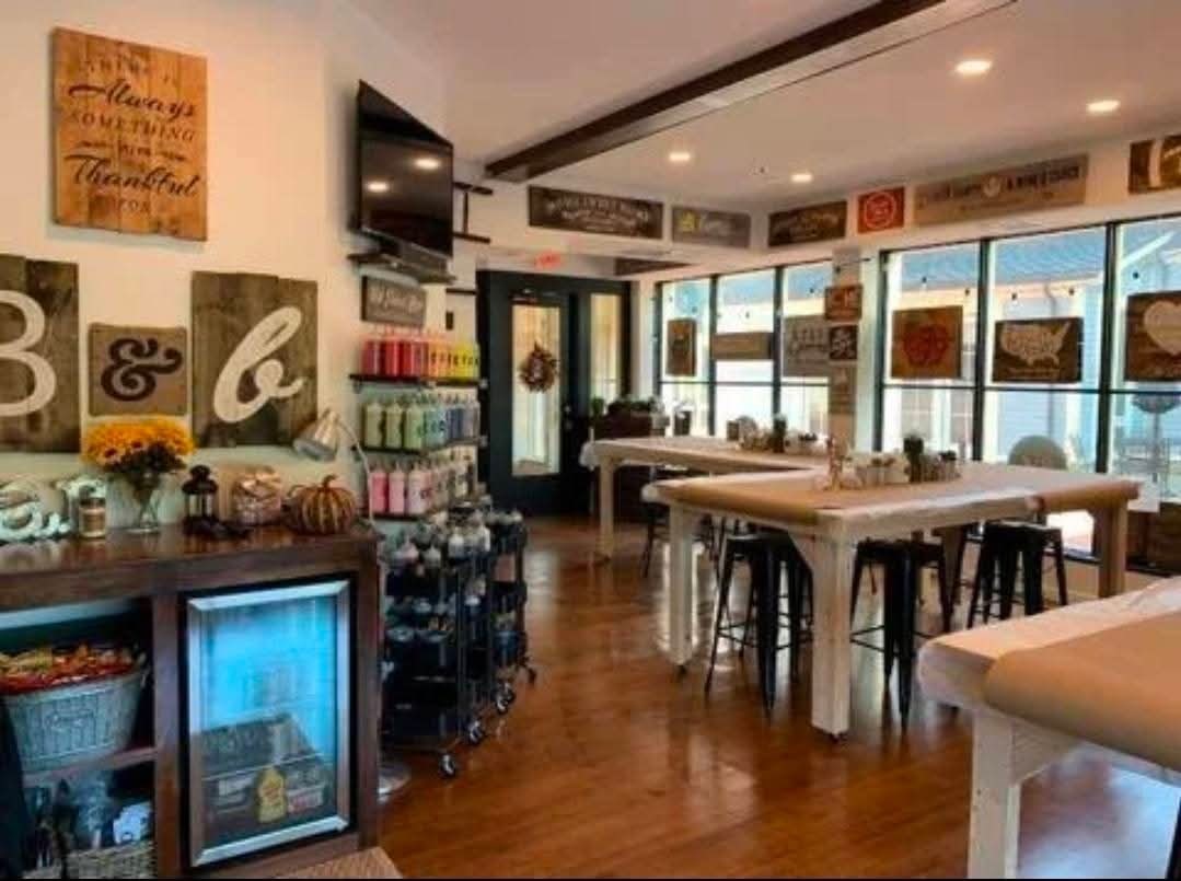 19 College St, South Hadley, MA 01075 - Image 2