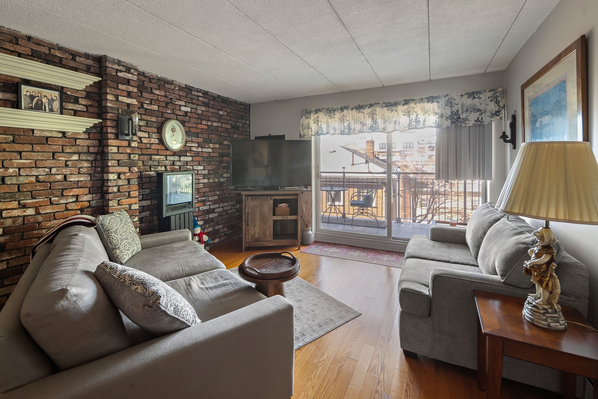 995 Massachusetts Avenue Unit 404, Arlington, MA 02476 - Image 9