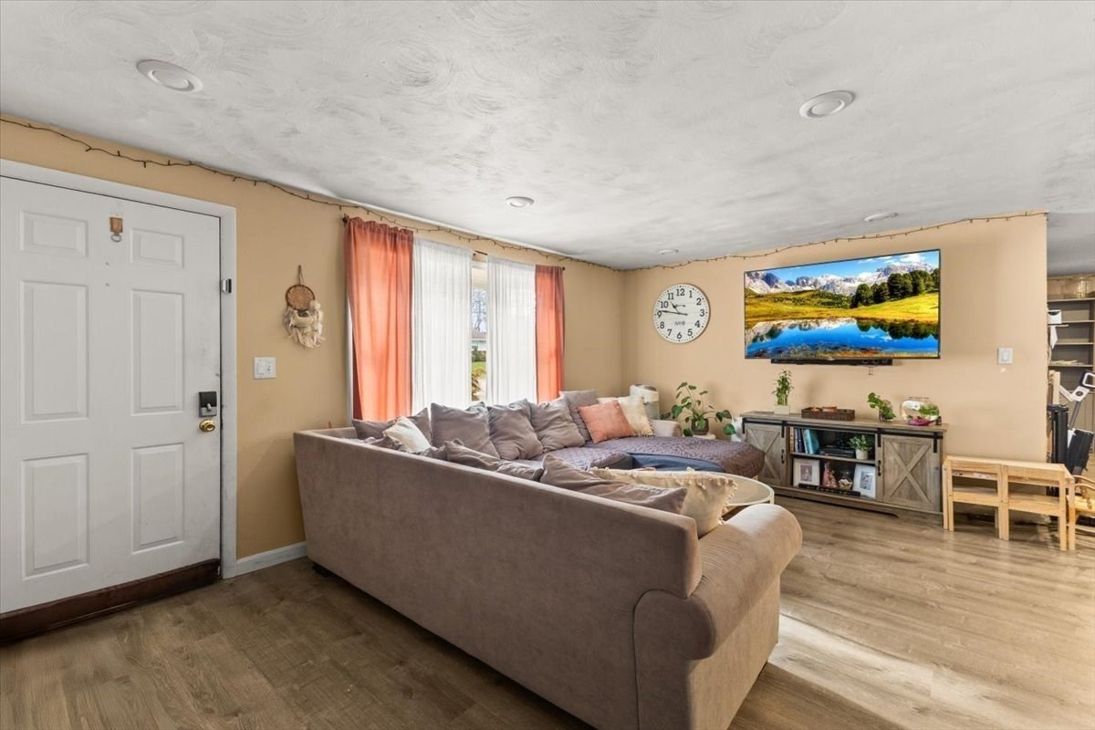 40 Christopher Rd, Brockton, MA 02302 - Image 14