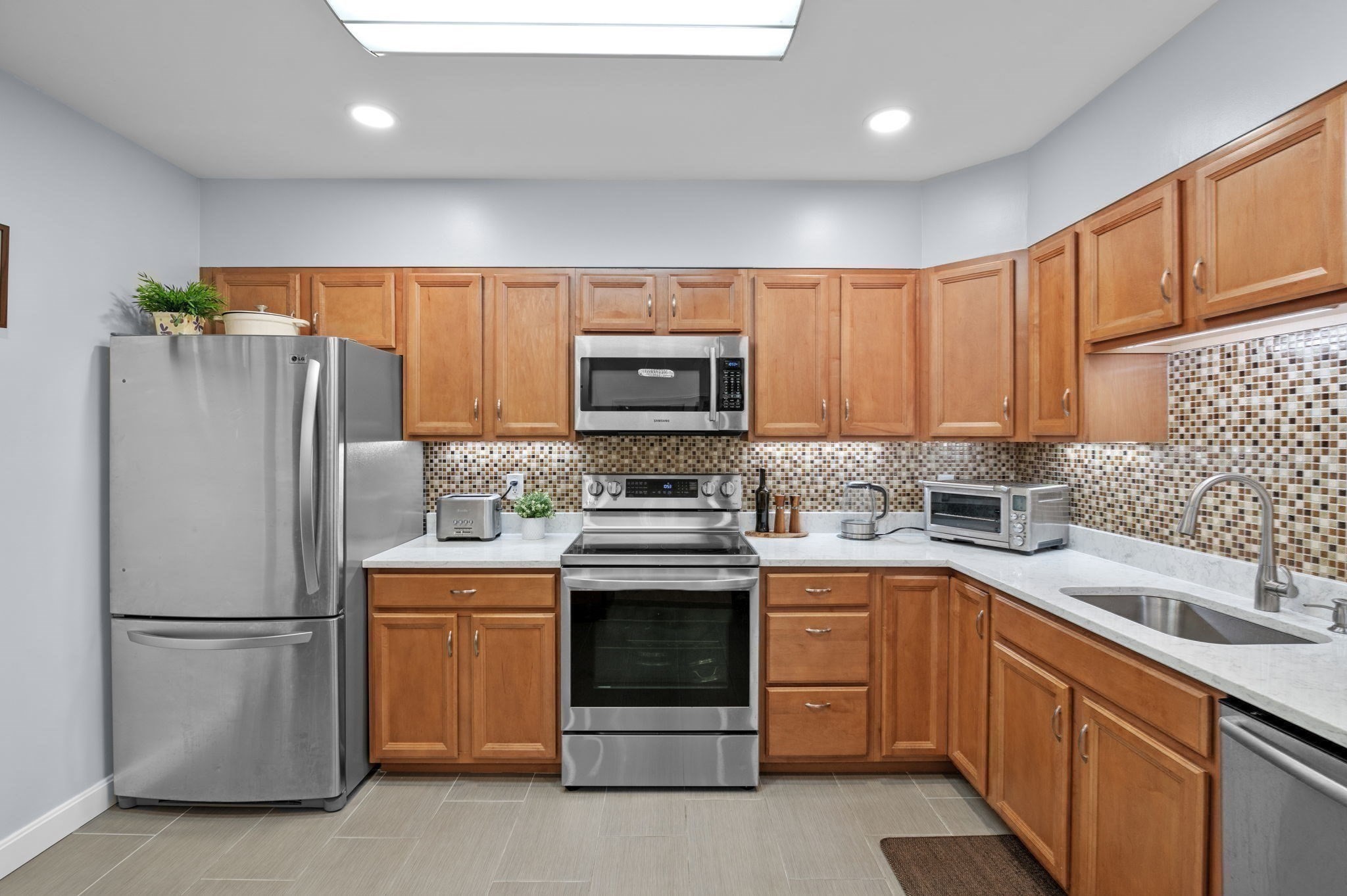 12 Chancery Court Unit 207, Lynn, MA 01902 - Image 17