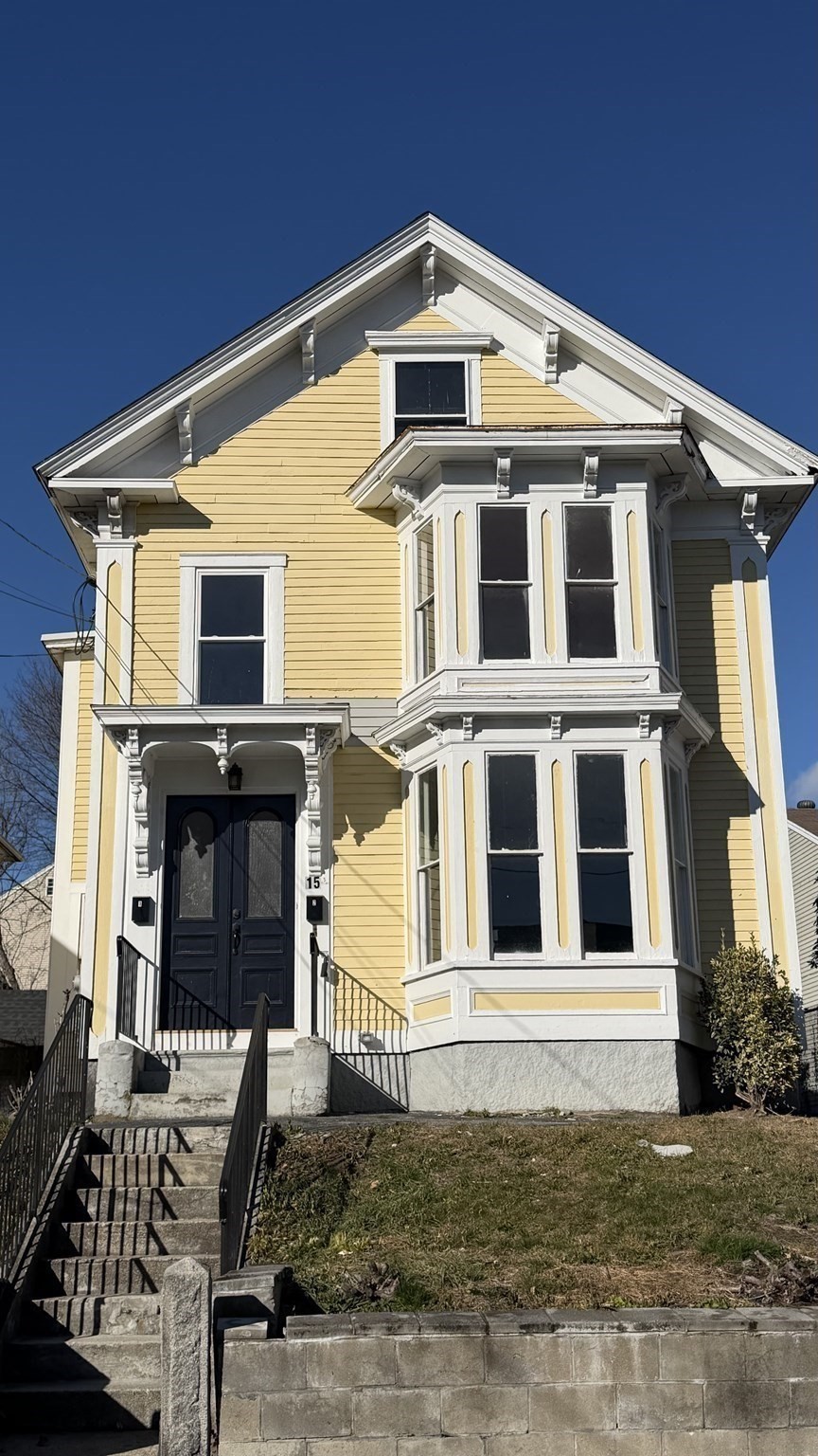 15 Varney, Lowell, MA 01854
