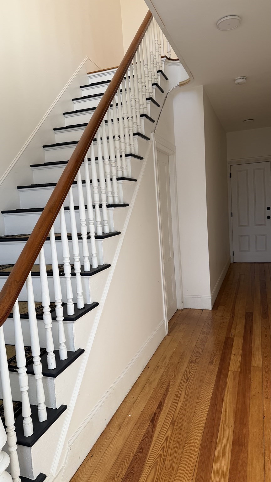 15 Varney, Lowell, MA 01854 - Image 3