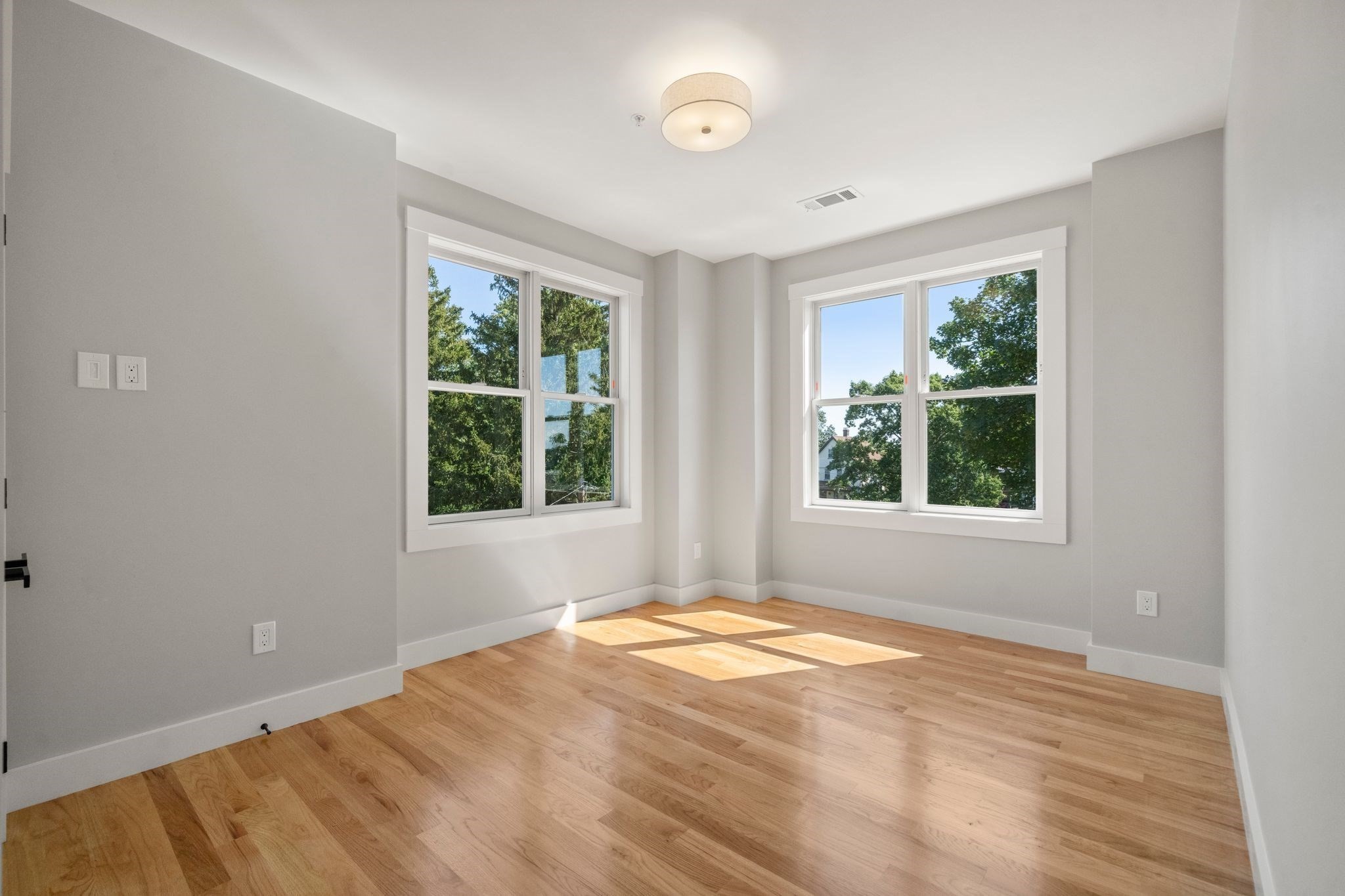 60 Stanley St, Dorchester, Boston, MA 02125 - Image 10