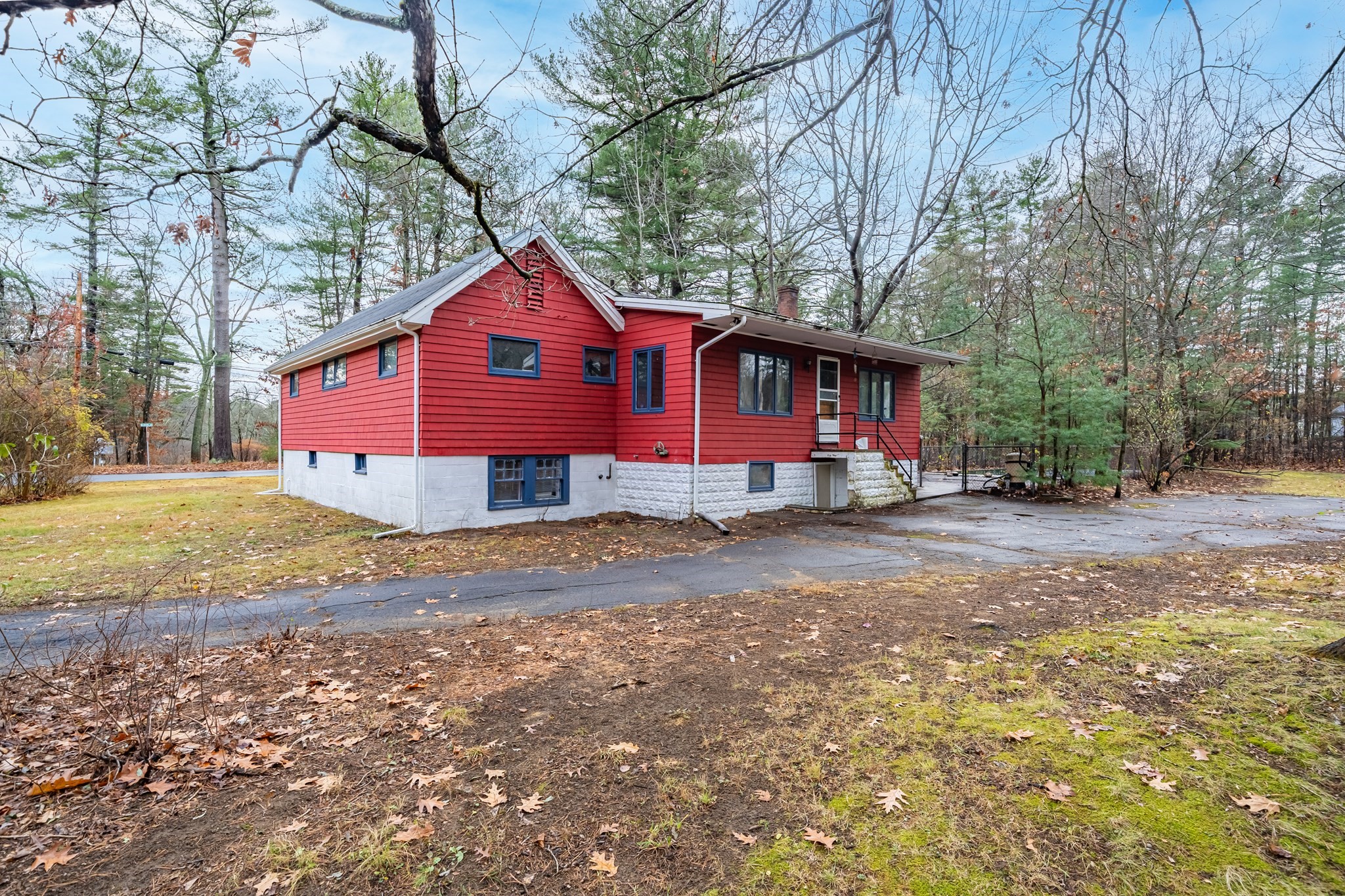 1 Albion Rd, Billerica, MA 01821
