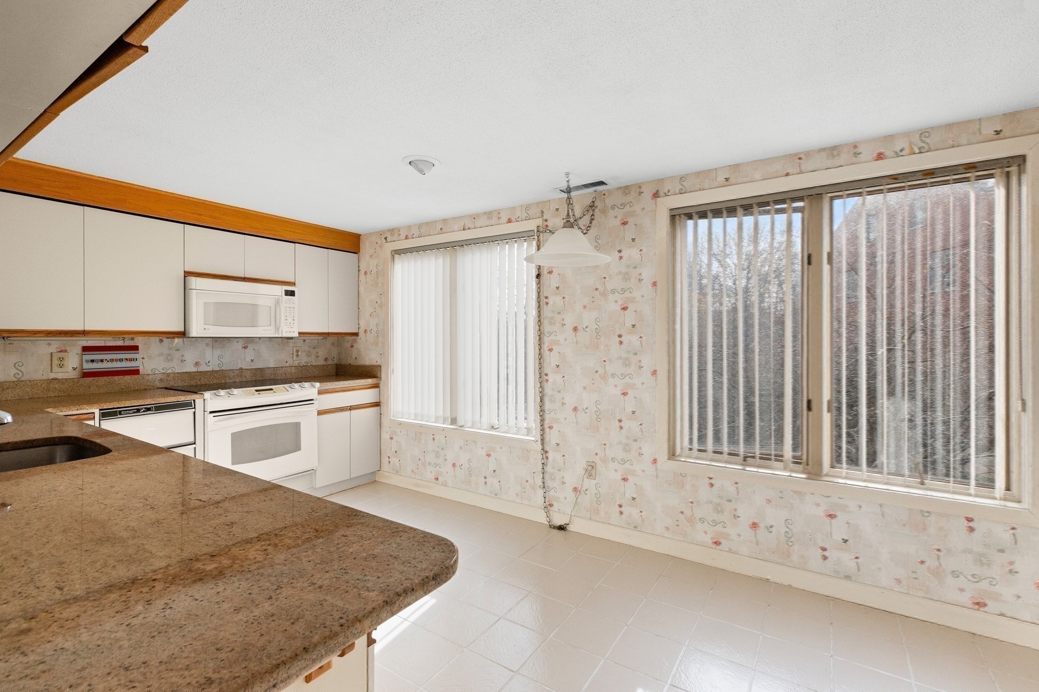 126 Merrimac Unit 35, Newburyport, MA 01950 - Image 15