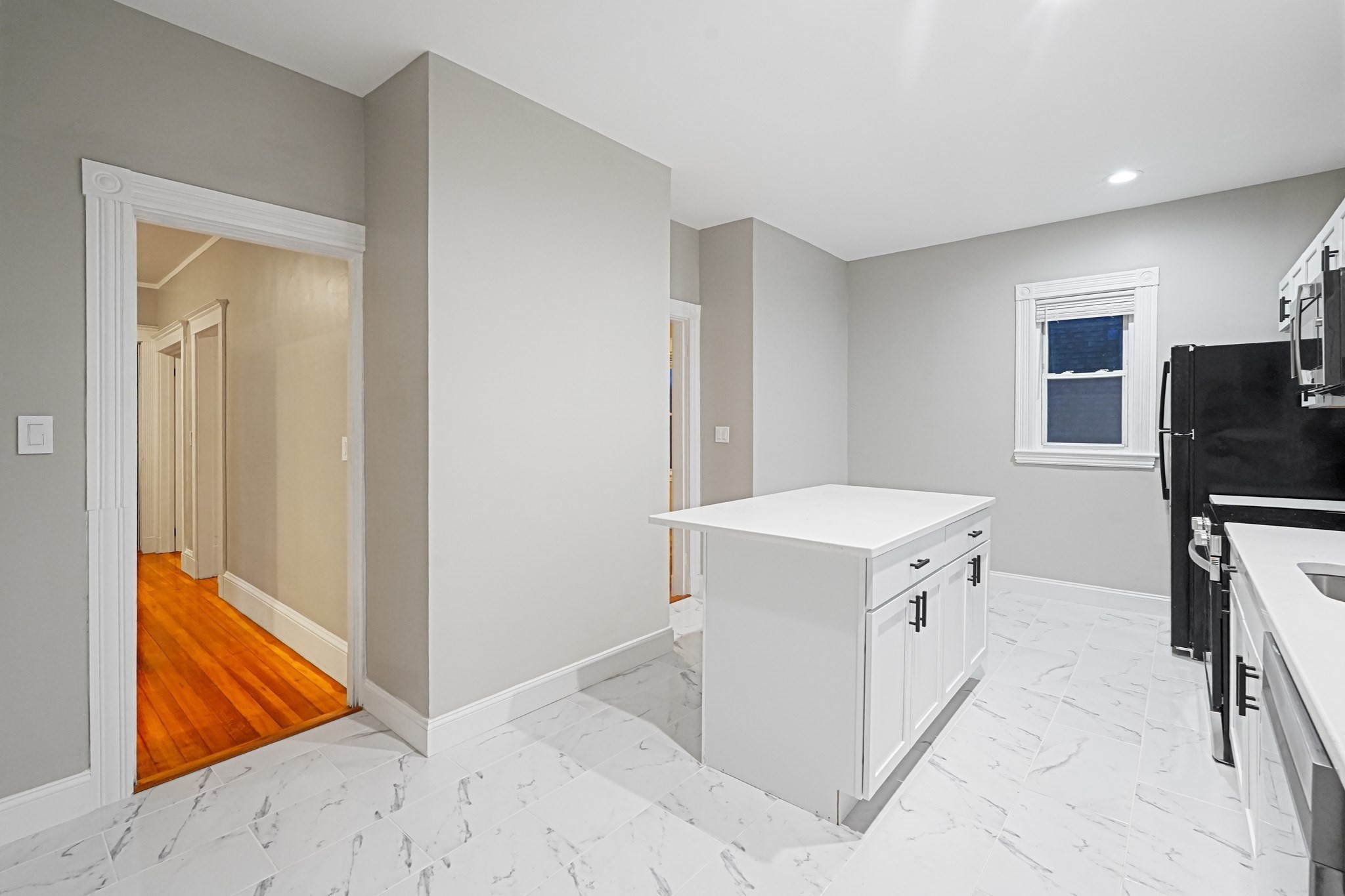 381 Adams St Unit 3, Dorchester, Boston, MA 02122 - Image 3