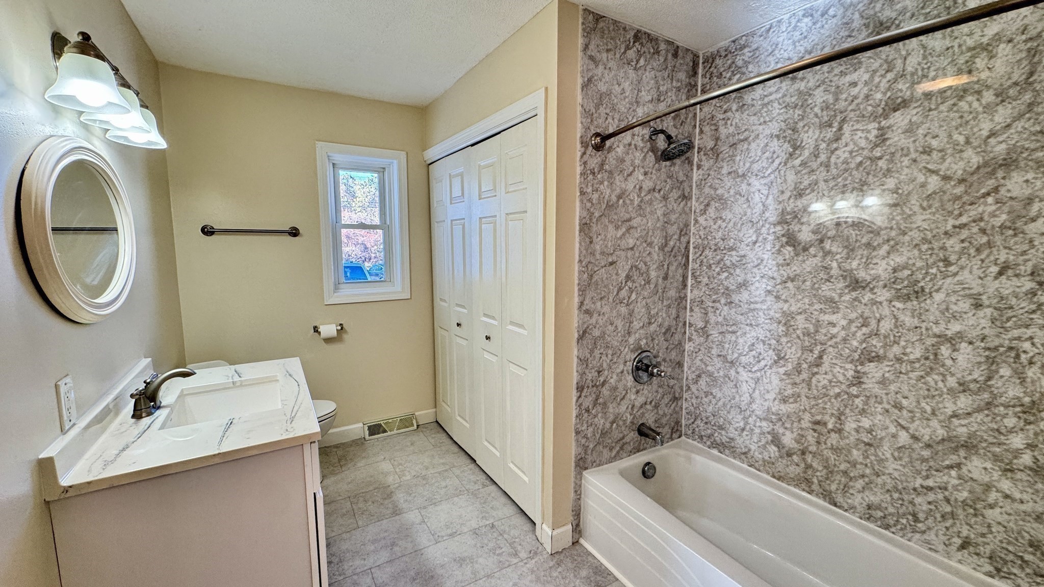 16 Collins St Unit 16, Chicopee, MA 01022 - Image 19