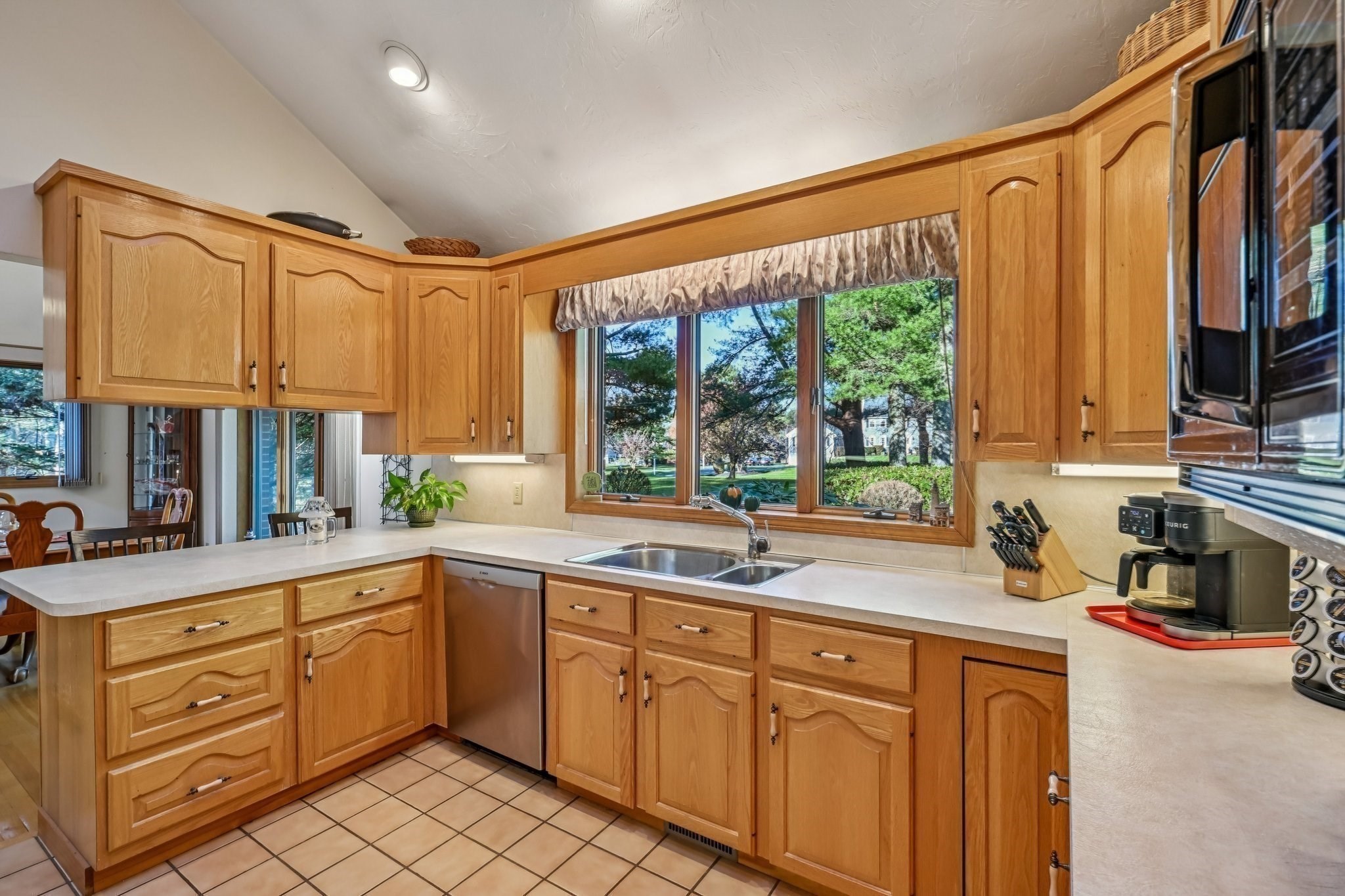 12 Surrey Dr, Lakeville, MA 02347 - Image 7