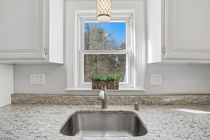 49 Grove St, Upton, MA 01568 - Image 8