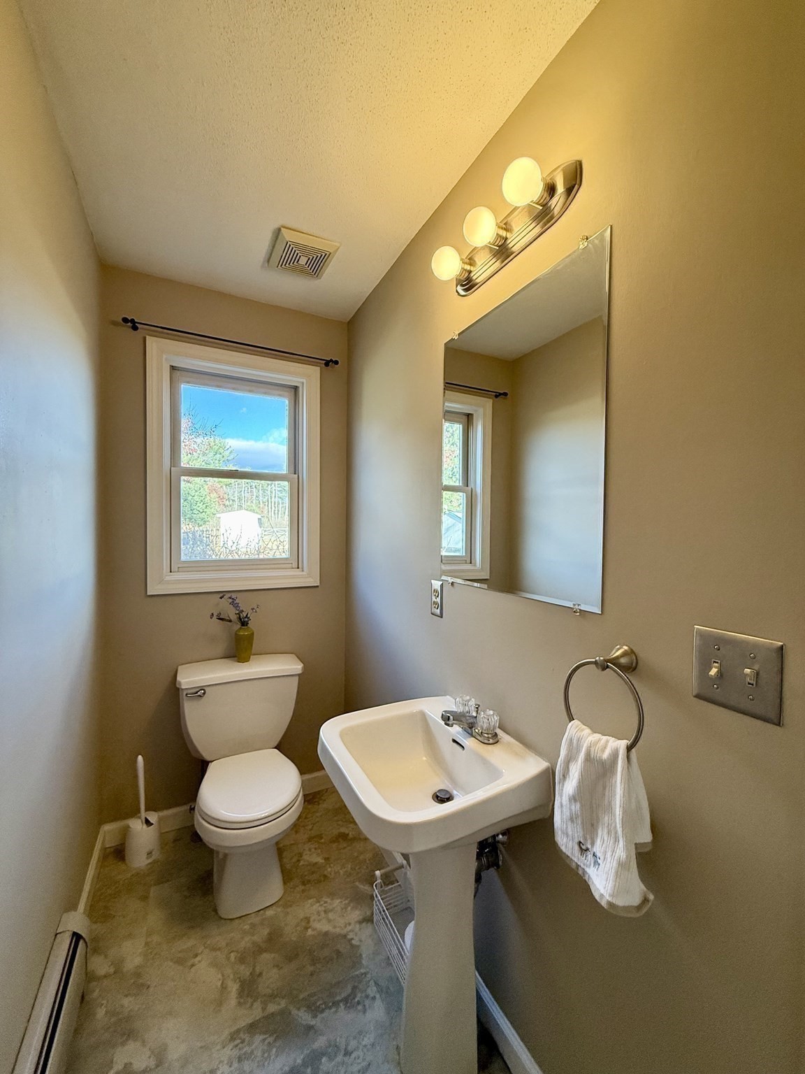 13 Sarah Ln, Belchertown, MA 01007 - Image 16