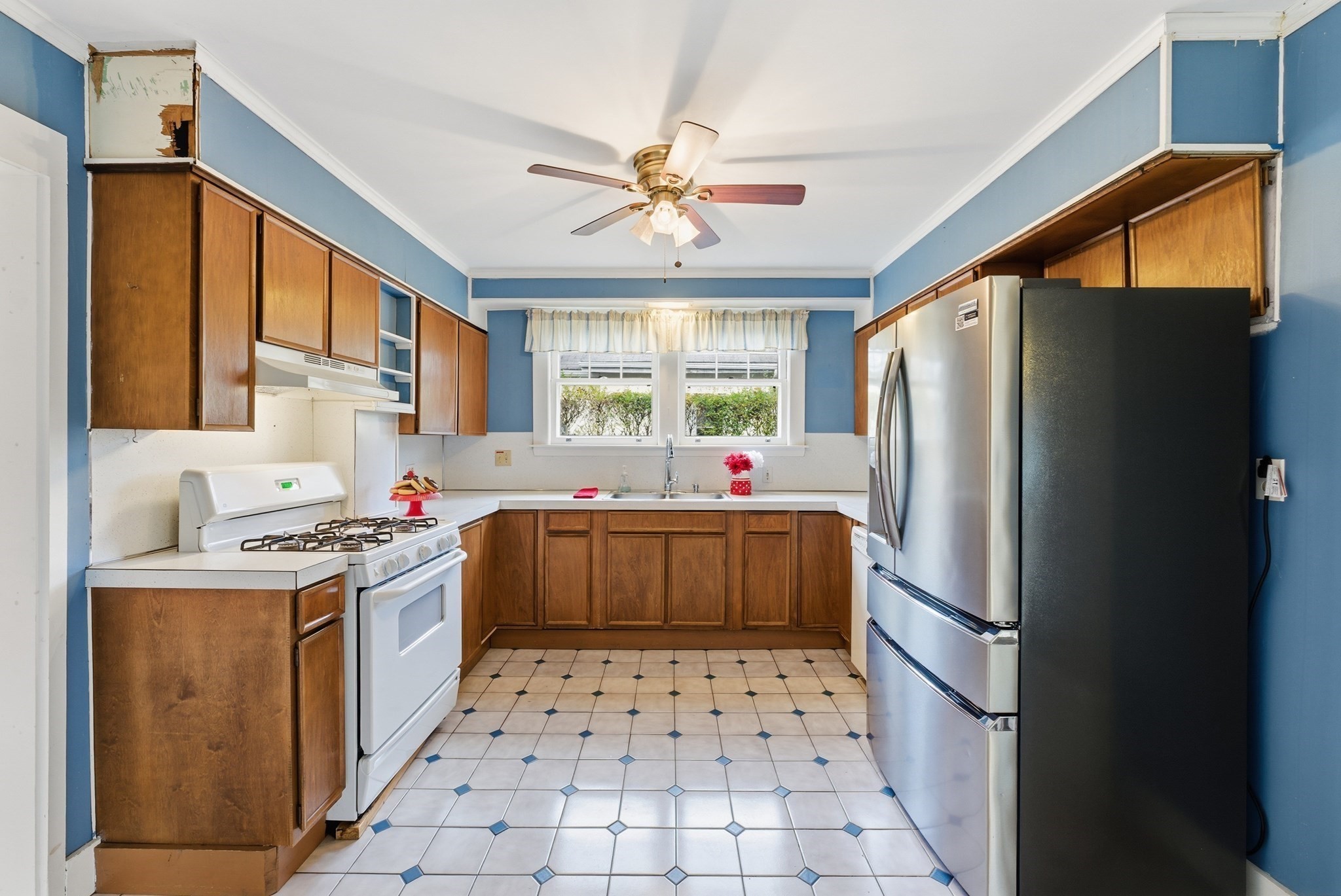 63 Webber St, Springfield, MA 01108 - Image 9