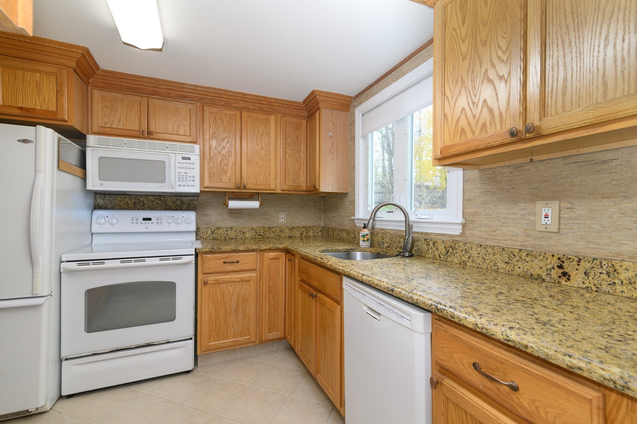 92 Mercury St, Weymouth, MA 02188 - Image 7