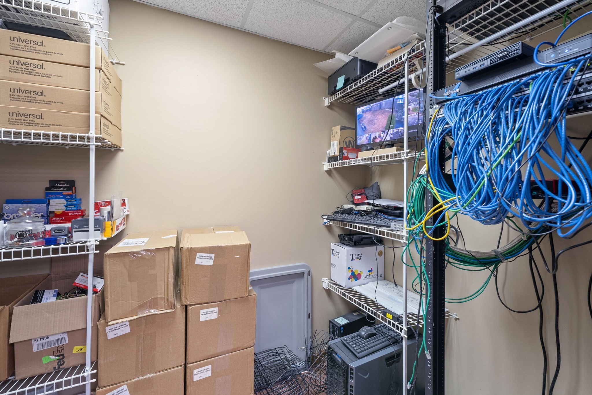 150 Burnside St, Cranston, RI 02910 - Image 39