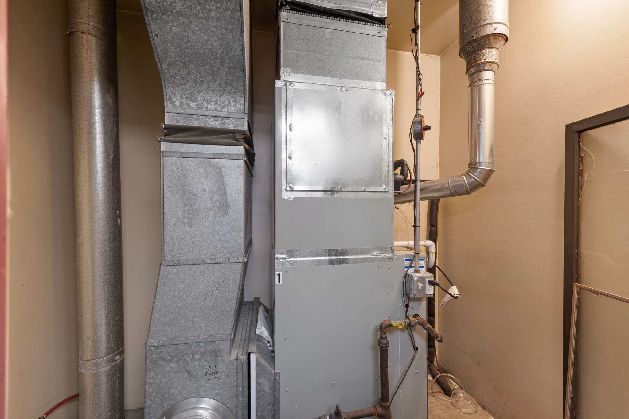 150 Burnside St, Cranston, RI 02910 - Image 40